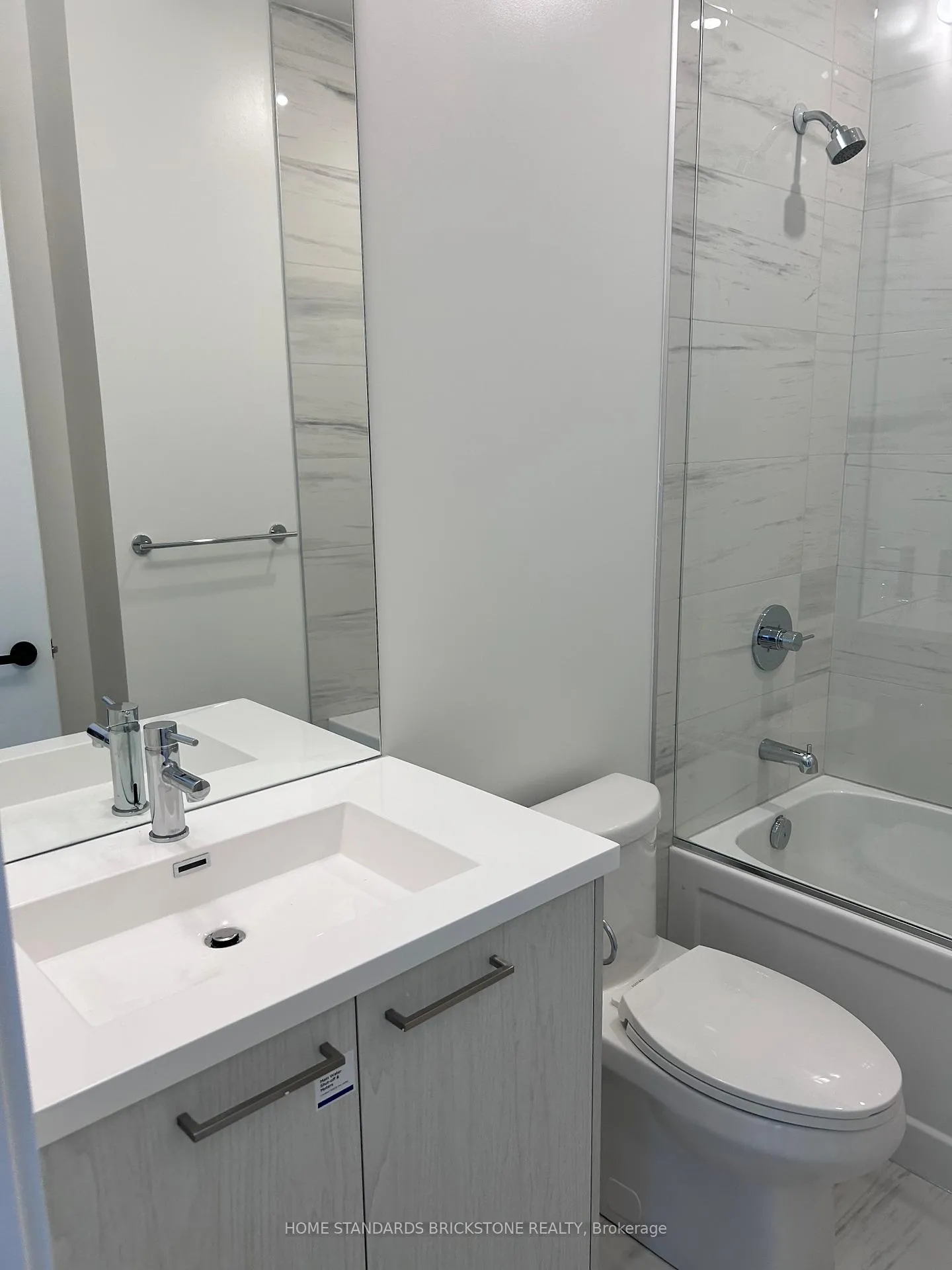 Photo 9 of Unit 1901, 28 Interchange Way, Vaughan, Vaughan Corporate Centre — HOMEH