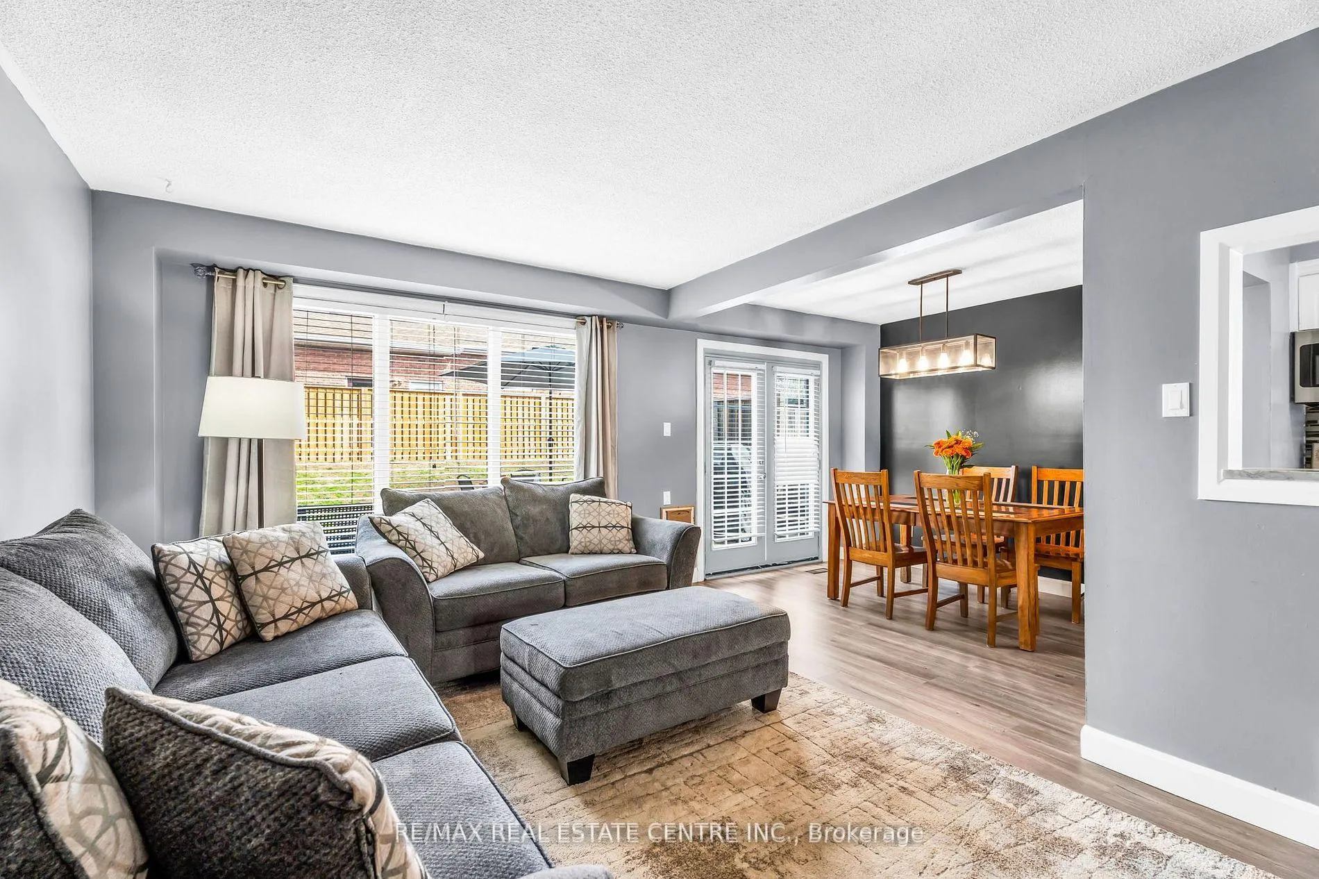 Photo 7 of 33 Fourth Avenue, Orangeville — HOMEH