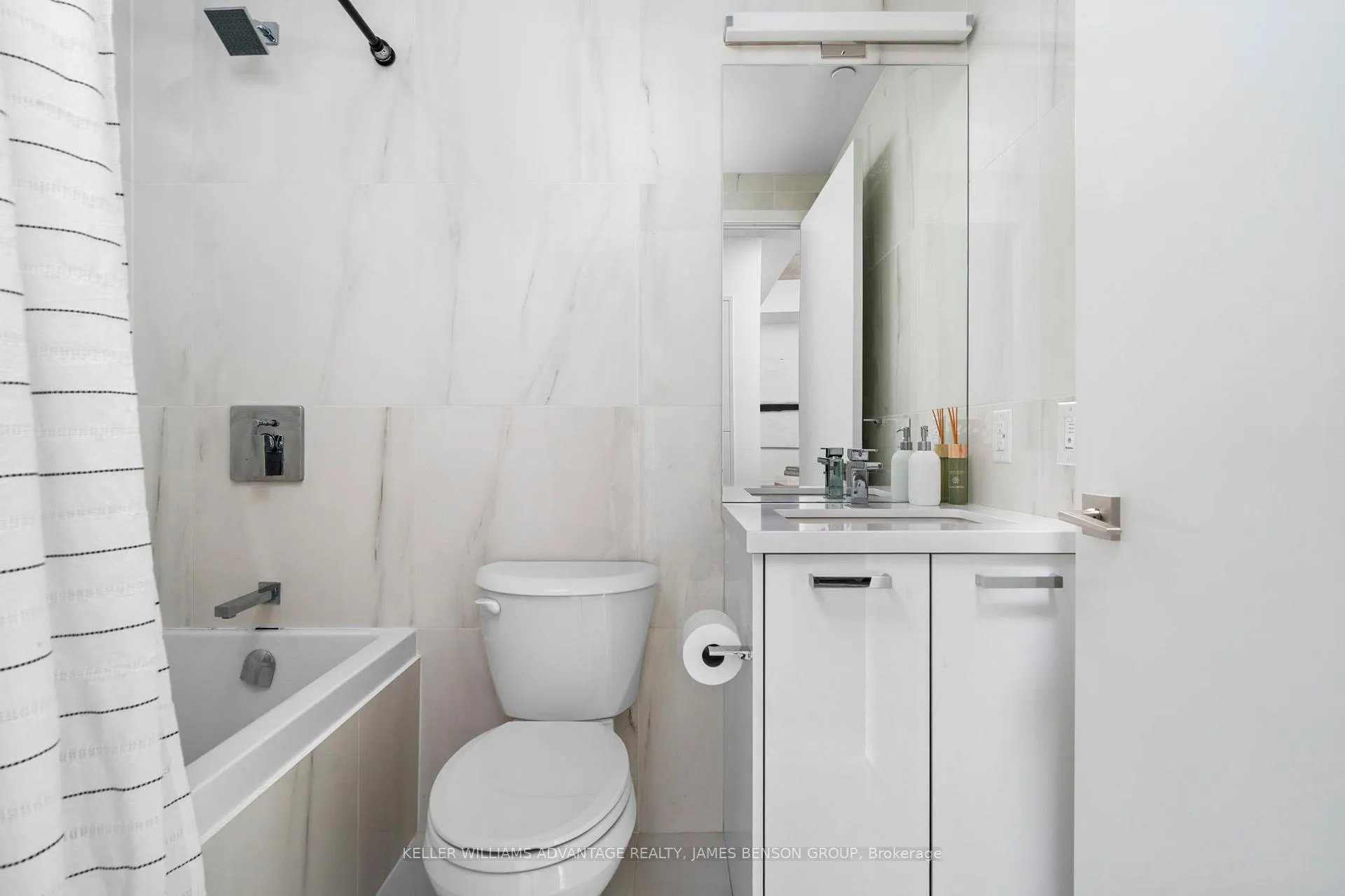 Photo 7 of Unit 301, 195 McCaul Street, Toronto, Kensington-Chinatown — HOMEH