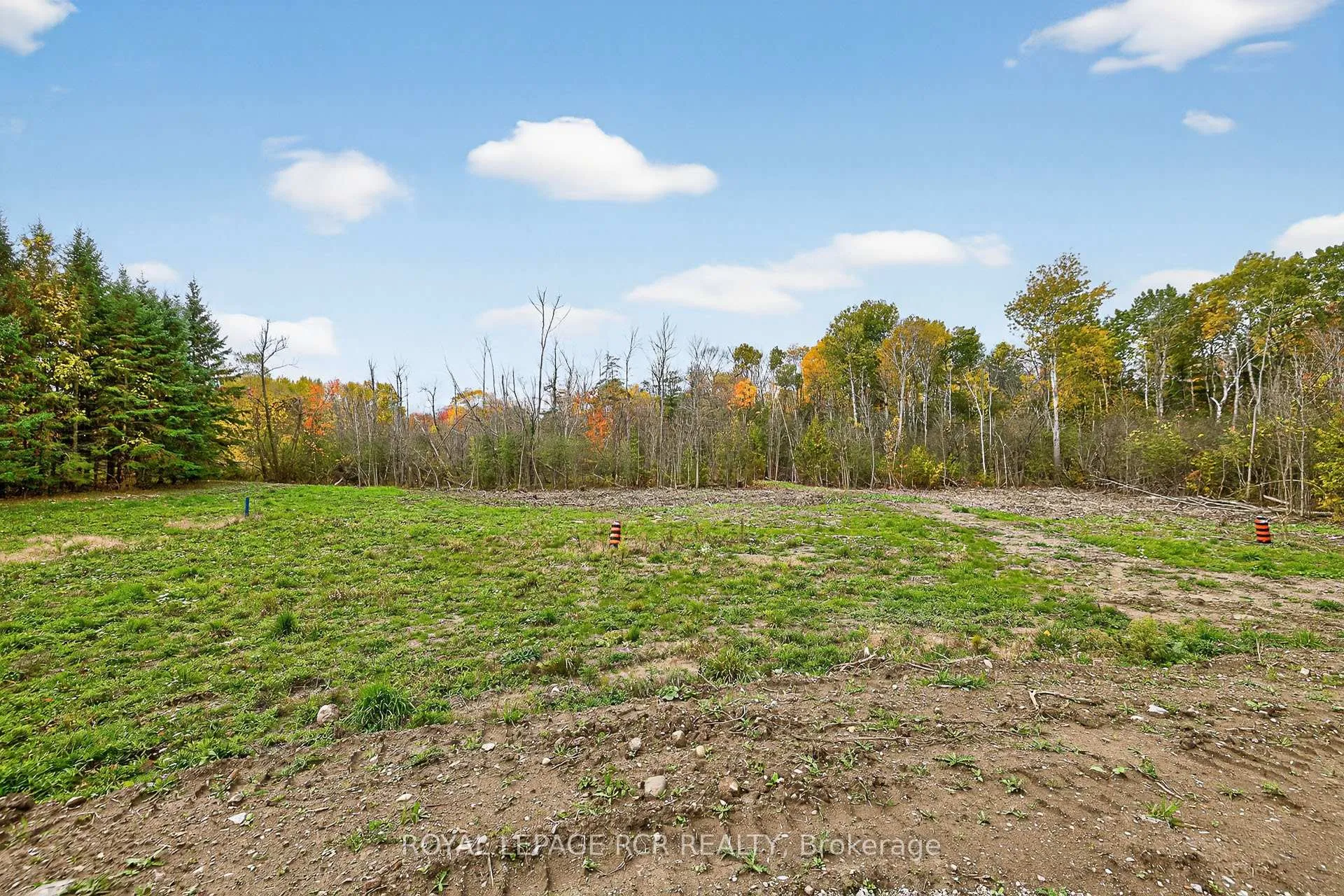 Photo 32 of 4560 Anderson St Street, Whitby, Taunton North — HOMEH