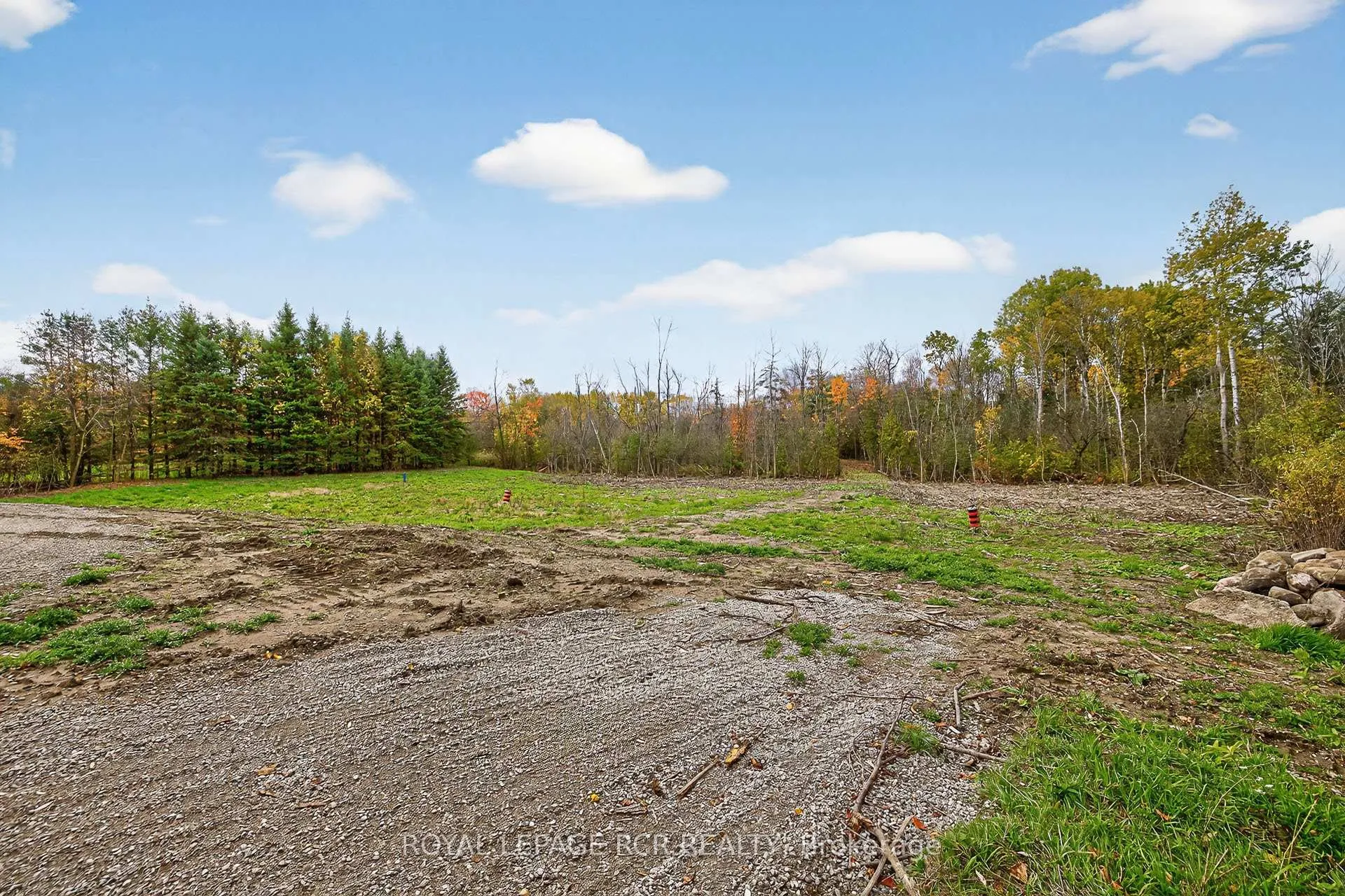 Photo 33 of 4560 Anderson St Street, Whitby, Taunton North — HOMEH