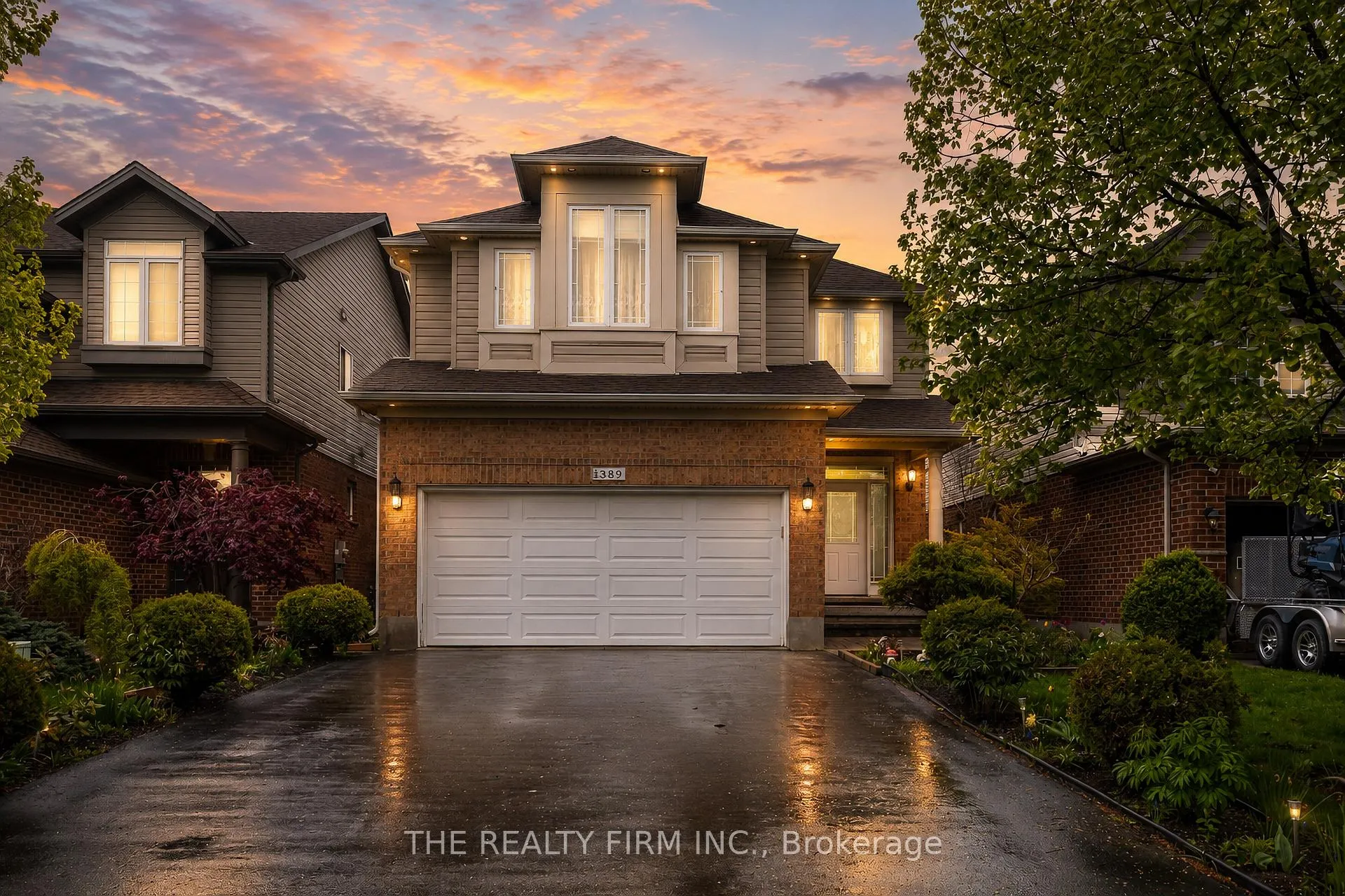 Front of 1389 Pleasantview Drive