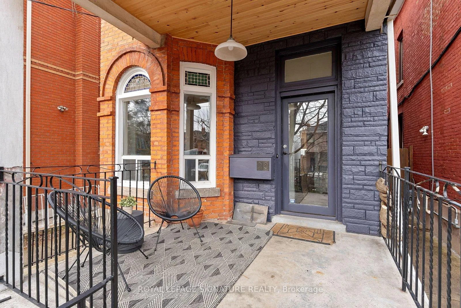 Photo 1 of 28 Shannon Street, Toronto, Trinity-Bellwoods — HOMEH