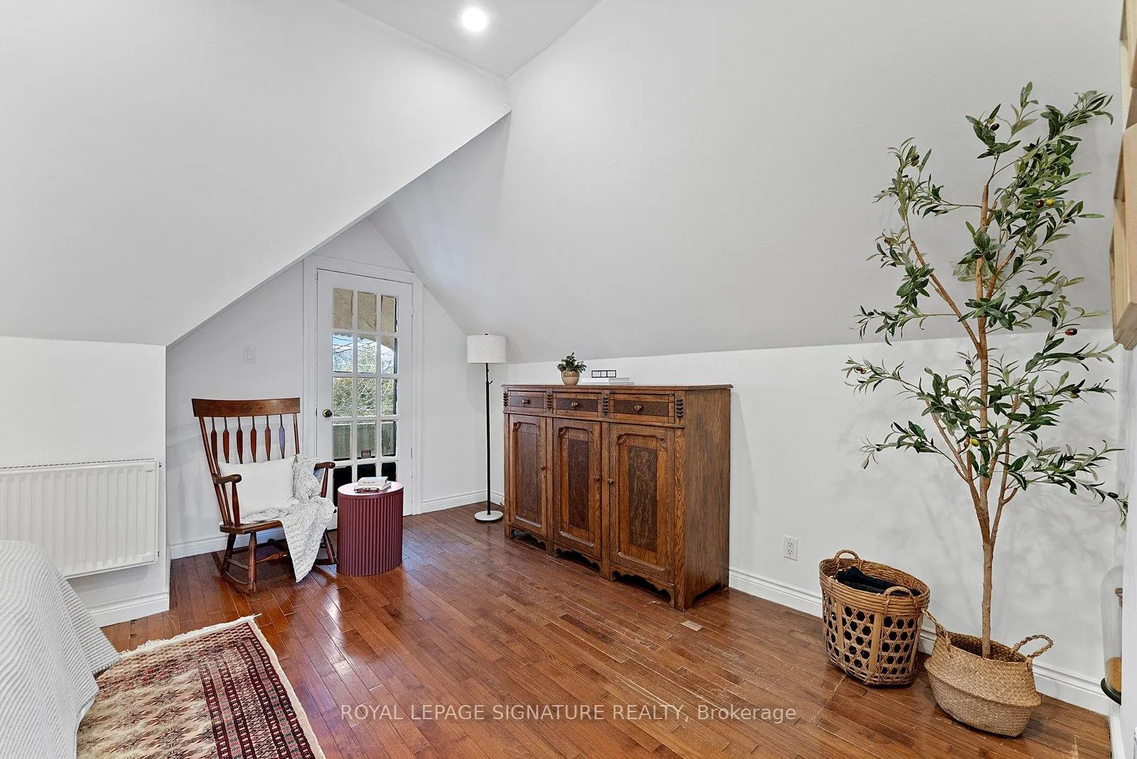 Photo 32 of 28 Shannon Street, Toronto, Trinity-Bellwoods — HOMEH