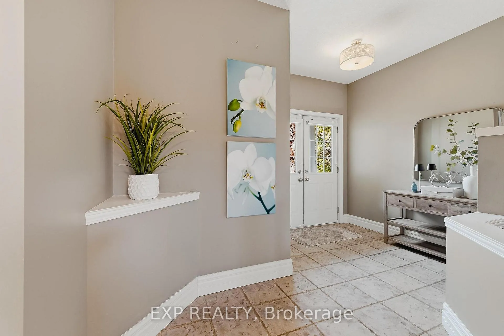 Photo 9 of 606 Doon Drive S, Kitchener — HOMEH