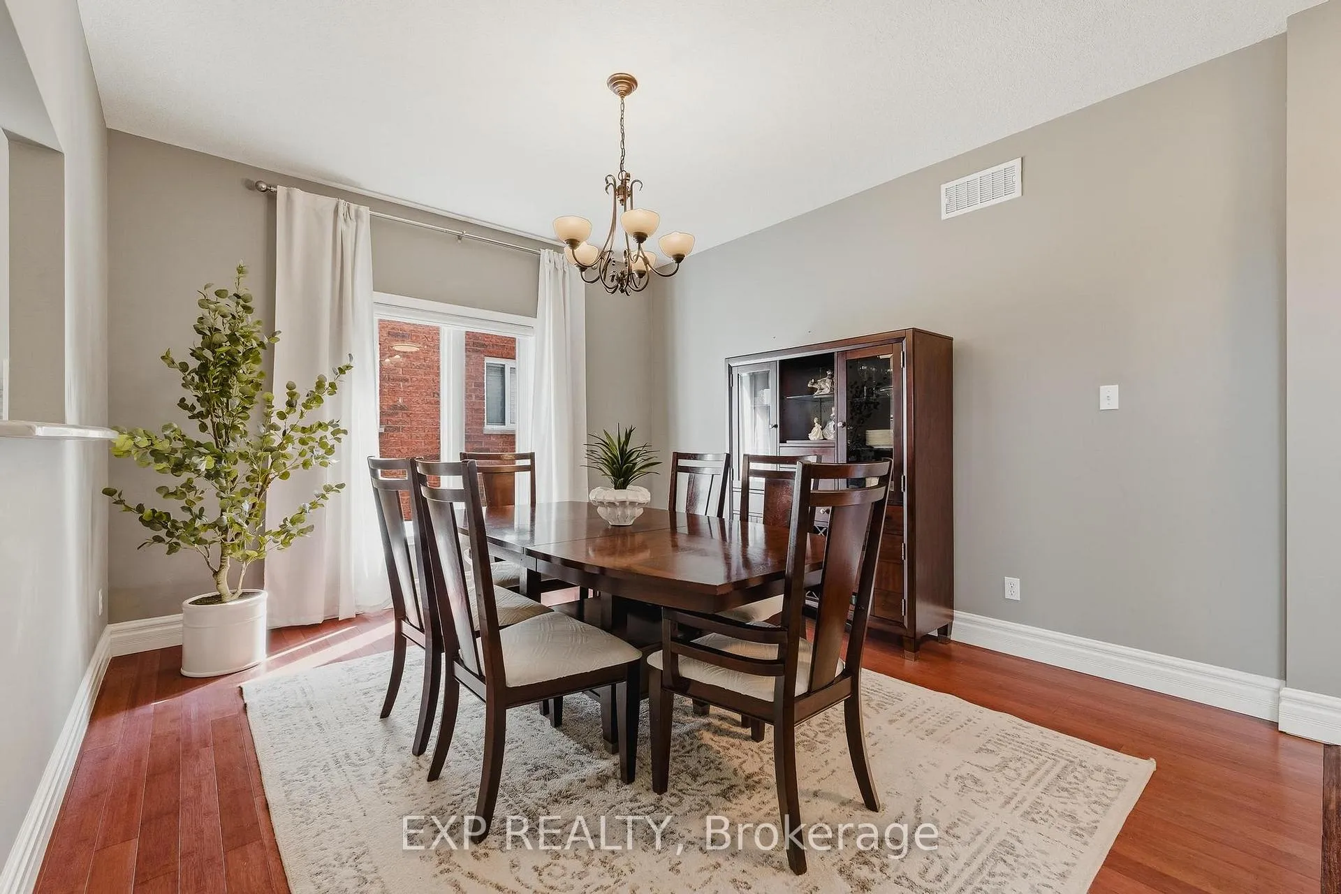 Photo 14 of 606 Doon Drive S, Kitchener — HOMEH