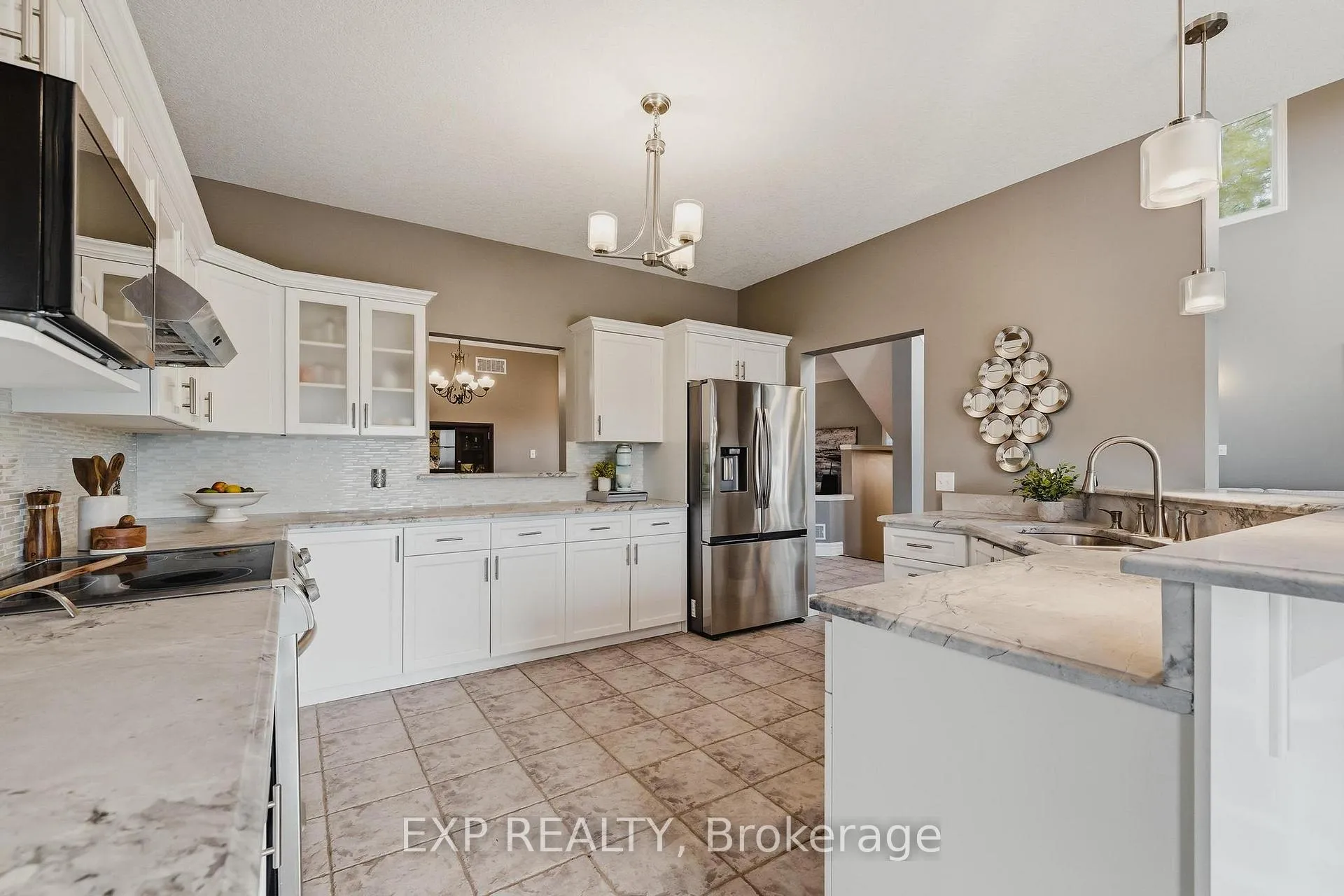 Photo 17 of 606 Doon Drive S, Kitchener — HOMEH
