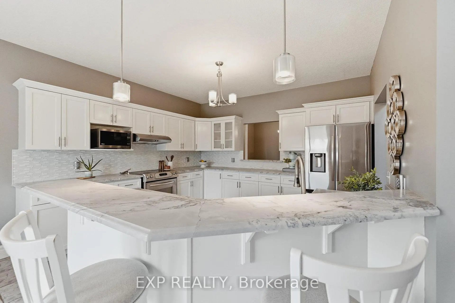 Photo 18 of 606 Doon Drive S, Kitchener — HOMEH