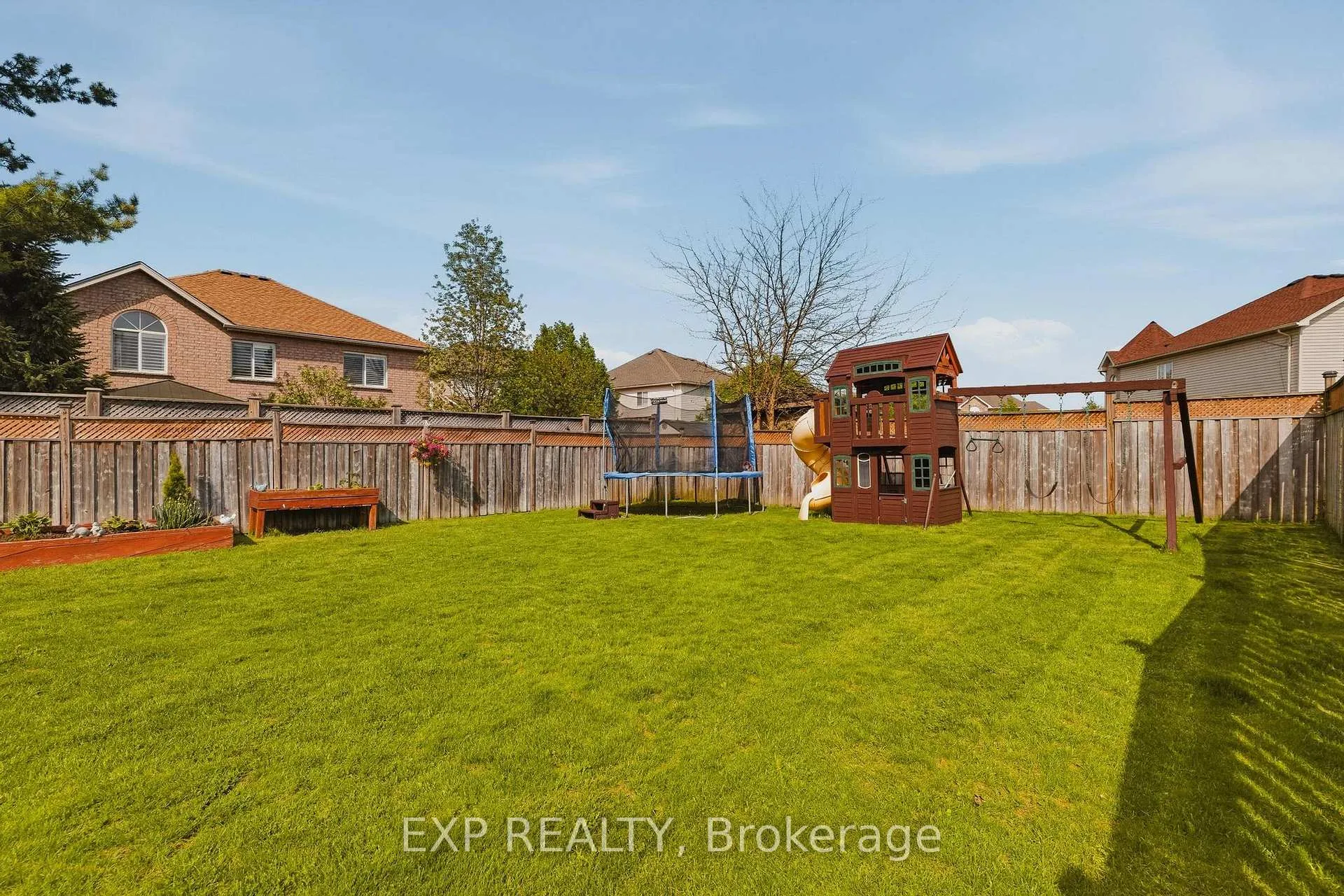 Photo 38 of 606 Doon Drive S, Kitchener — HOMEH