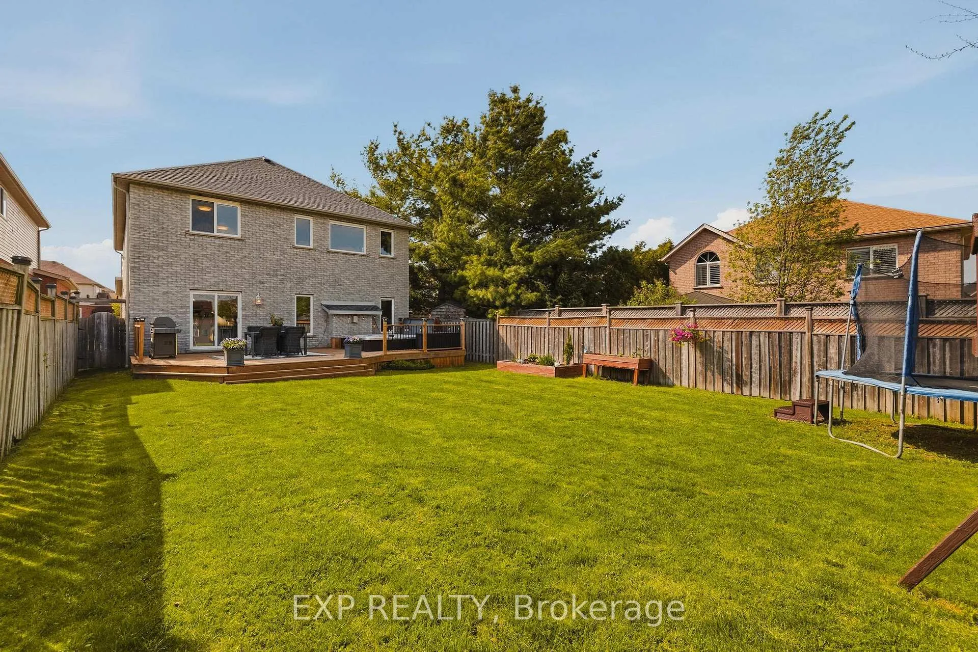 Photo 39 of 606 Doon Drive S, Kitchener — HOMEH