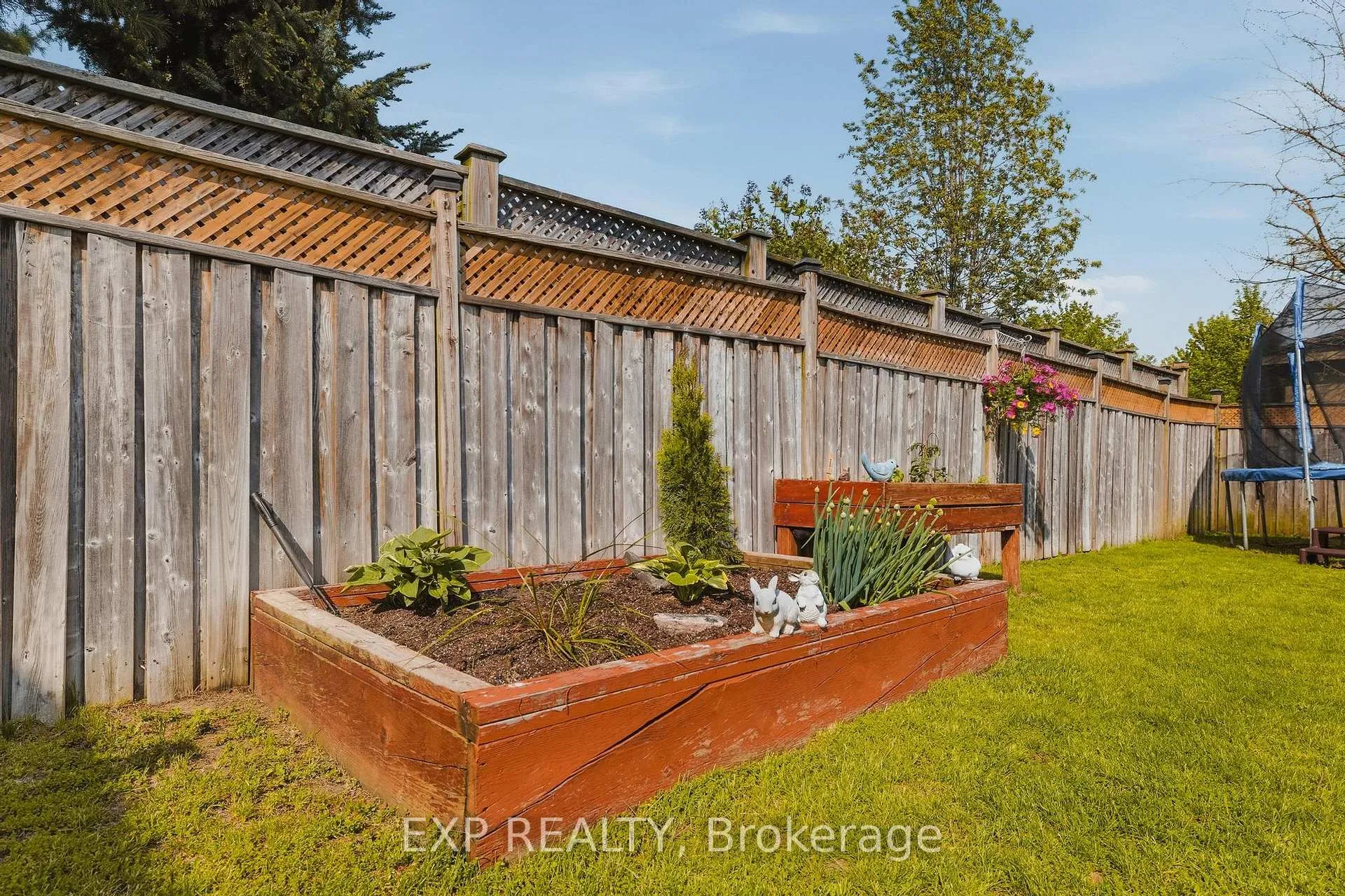 Photo 40 of 606 Doon Drive S, Kitchener — HOMEH