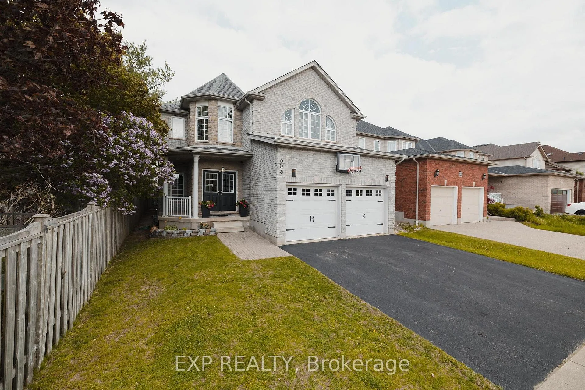 Photo 46 of 606 Doon Drive S, Kitchener — HOMEH
