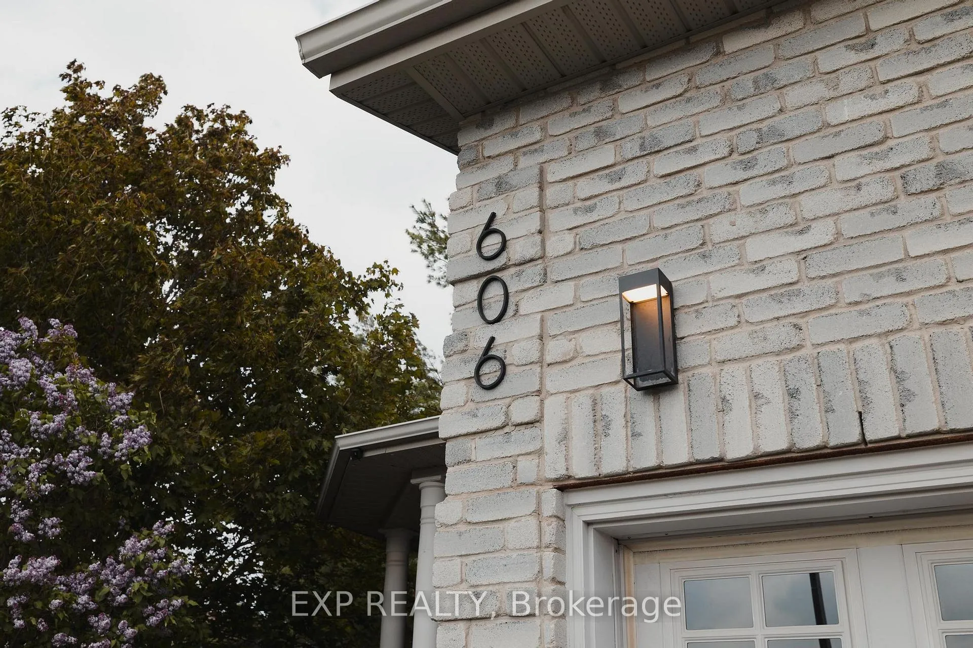 Photo 49 of 606 Doon Drive S, Kitchener — HOMEH