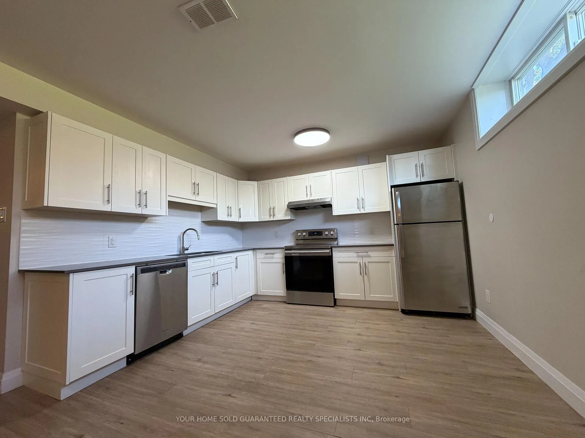 Photo 4 of 15B Aurora Heights Drive, Aurora, Aurora Heights — HOMEH
