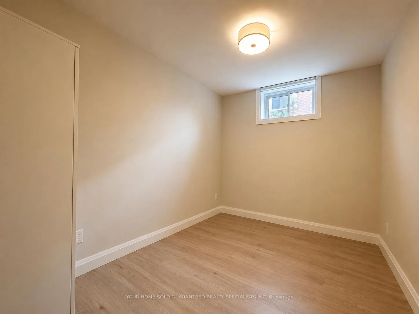 Photo 5 of 15B Aurora Heights Drive, Aurora, Aurora Heights — HOMEH