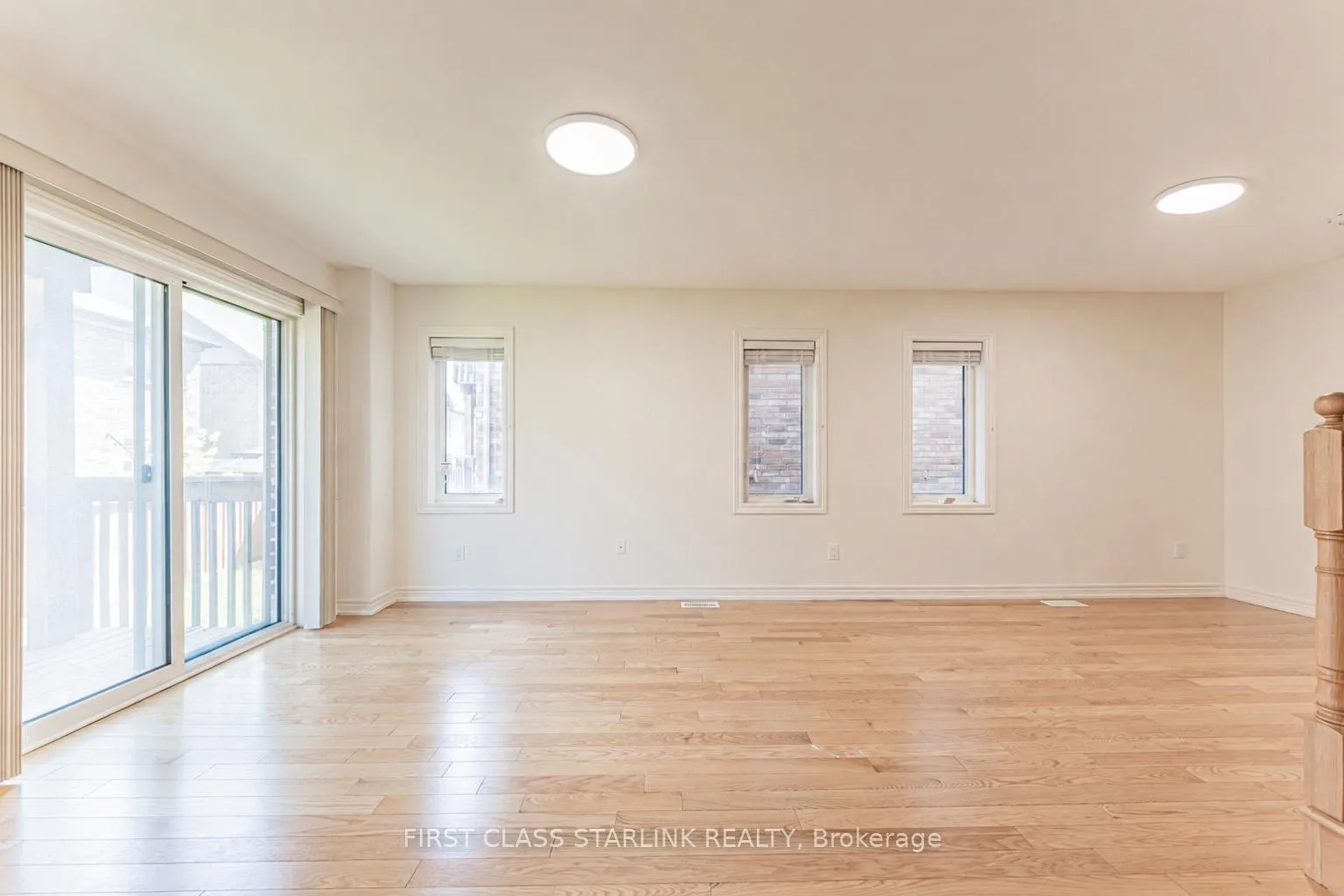 Photo 7 of 3964 Thomas Alton Boulevard, Burlington, Alton — HOMEH