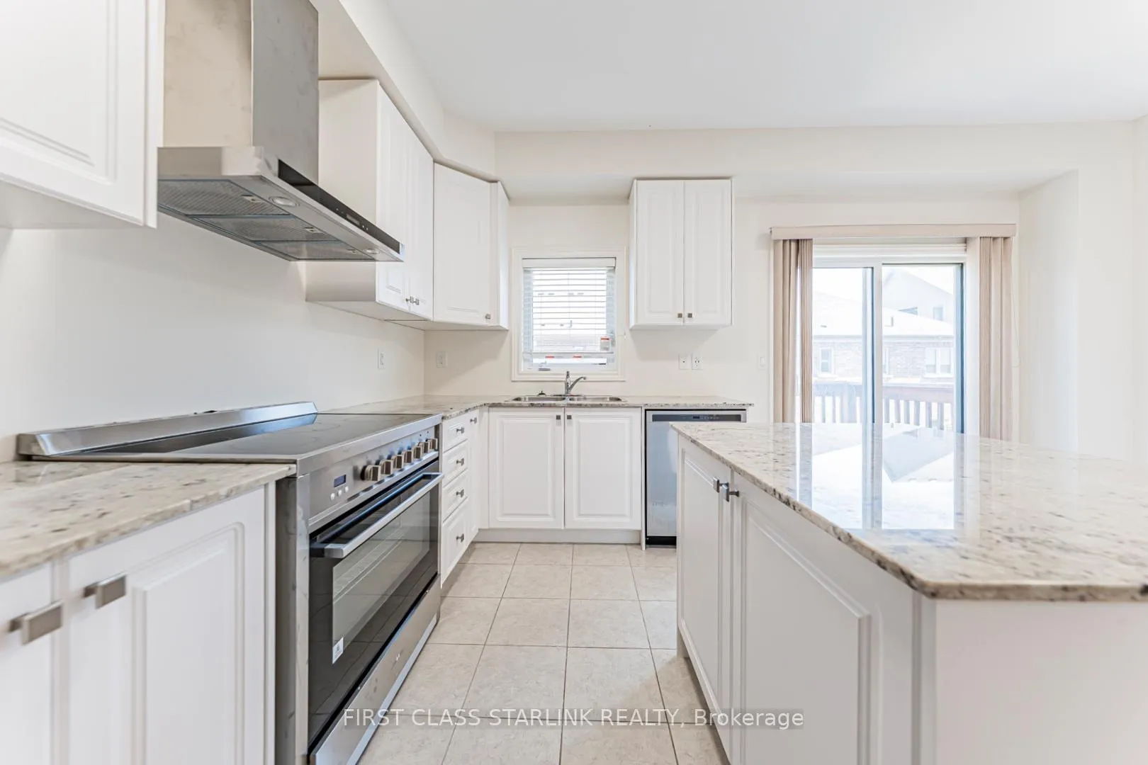 Photo 13 of 3964 Thomas Alton Boulevard, Burlington, Alton — HOMEH
