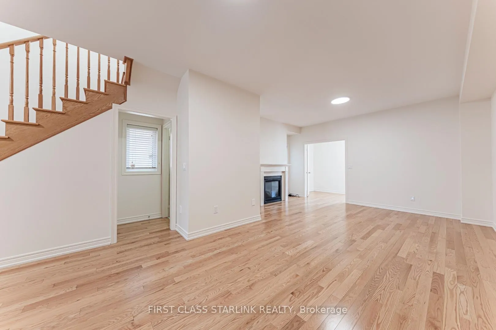 Photo 17 of 3964 Thomas Alton Boulevard, Burlington, Alton — HOMEH