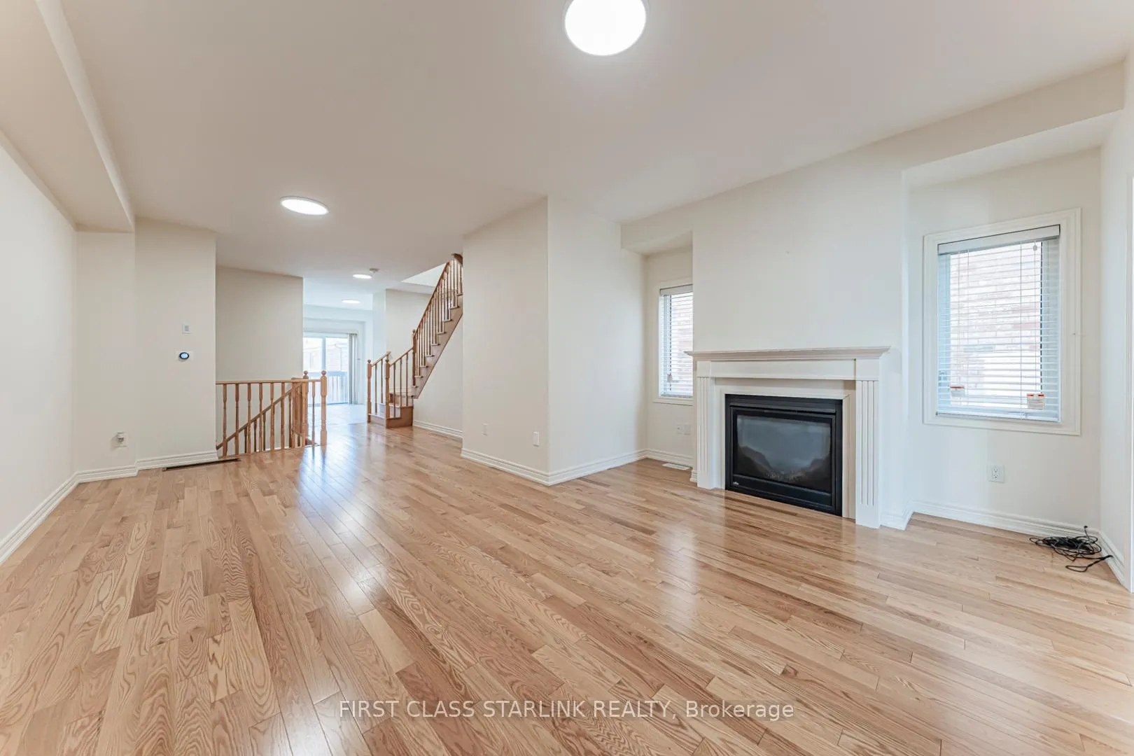 Photo 18 of 3964 Thomas Alton Boulevard, Burlington, Alton — HOMEH
