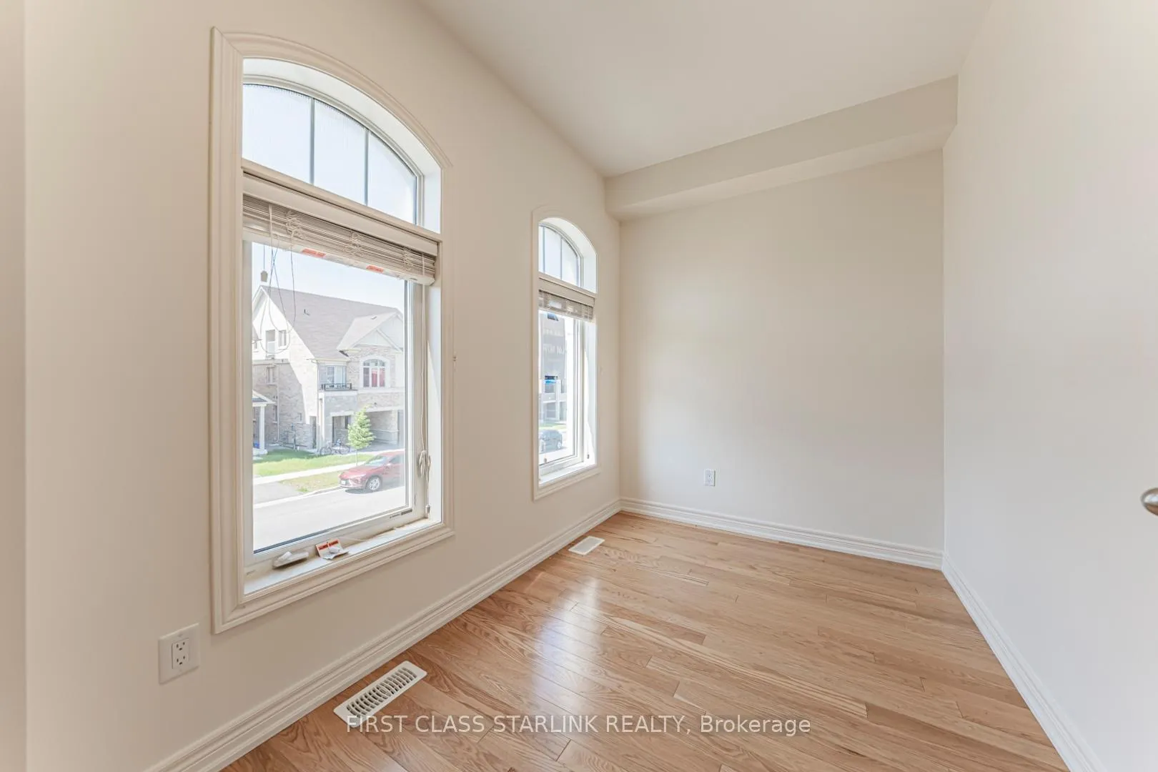 Photo 20 of 3964 Thomas Alton Boulevard, Burlington, Alton — HOMEH