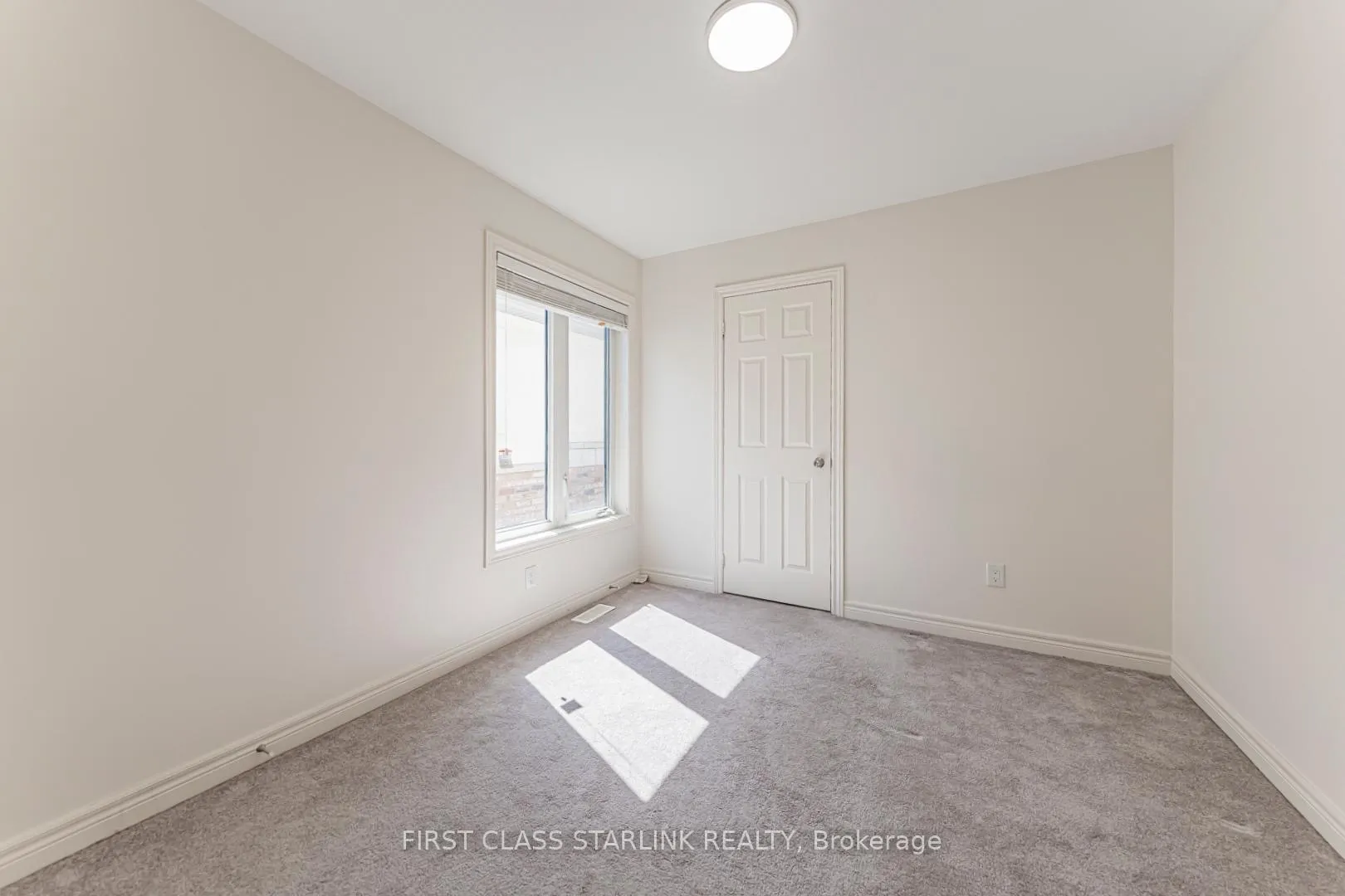 Photo 33 of 3964 Thomas Alton Boulevard, Burlington, Alton — HOMEH