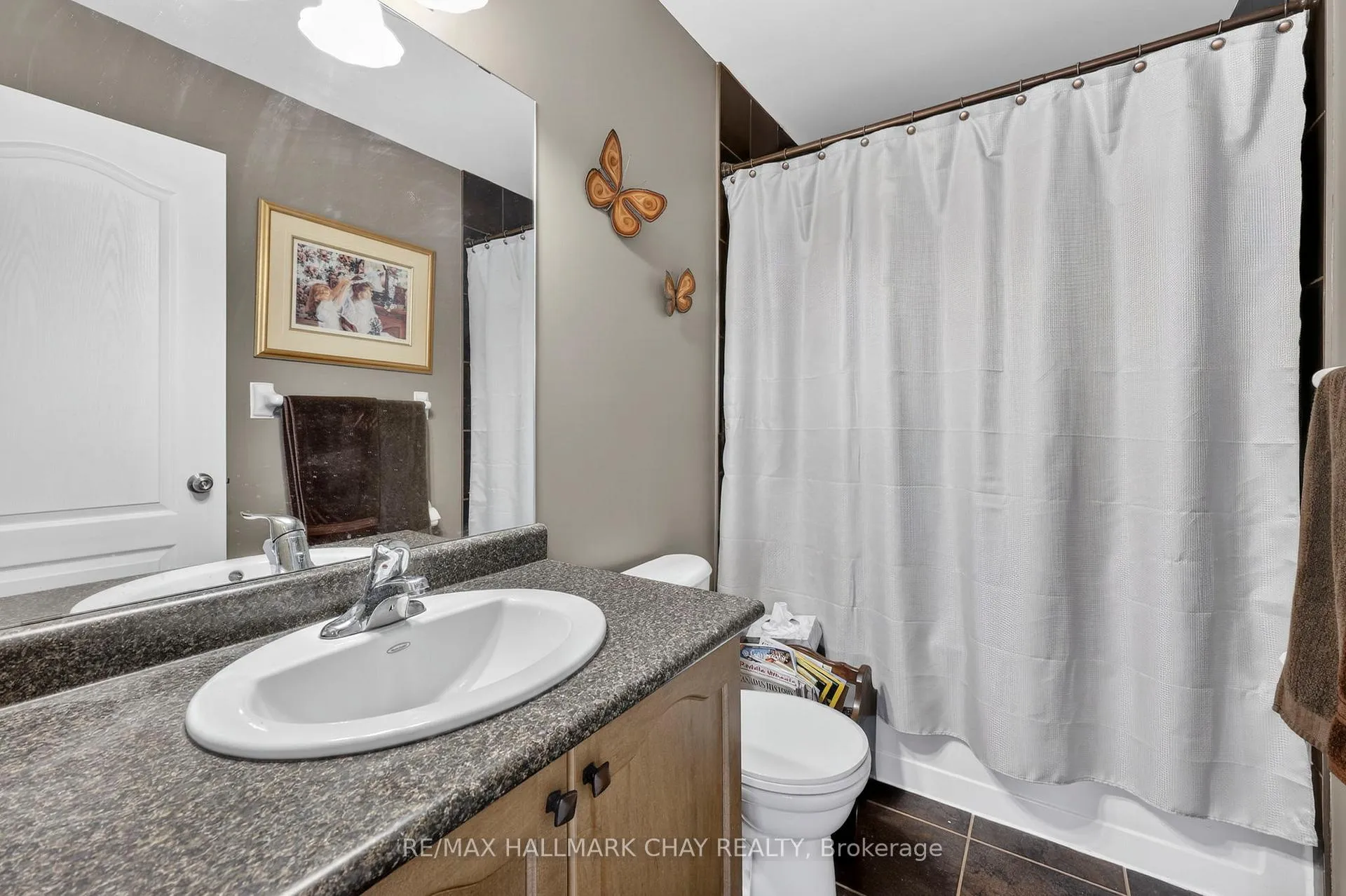 Photo 15 of 16 Sheppard Drive, Tay, Victoria Harbour — HOMEH