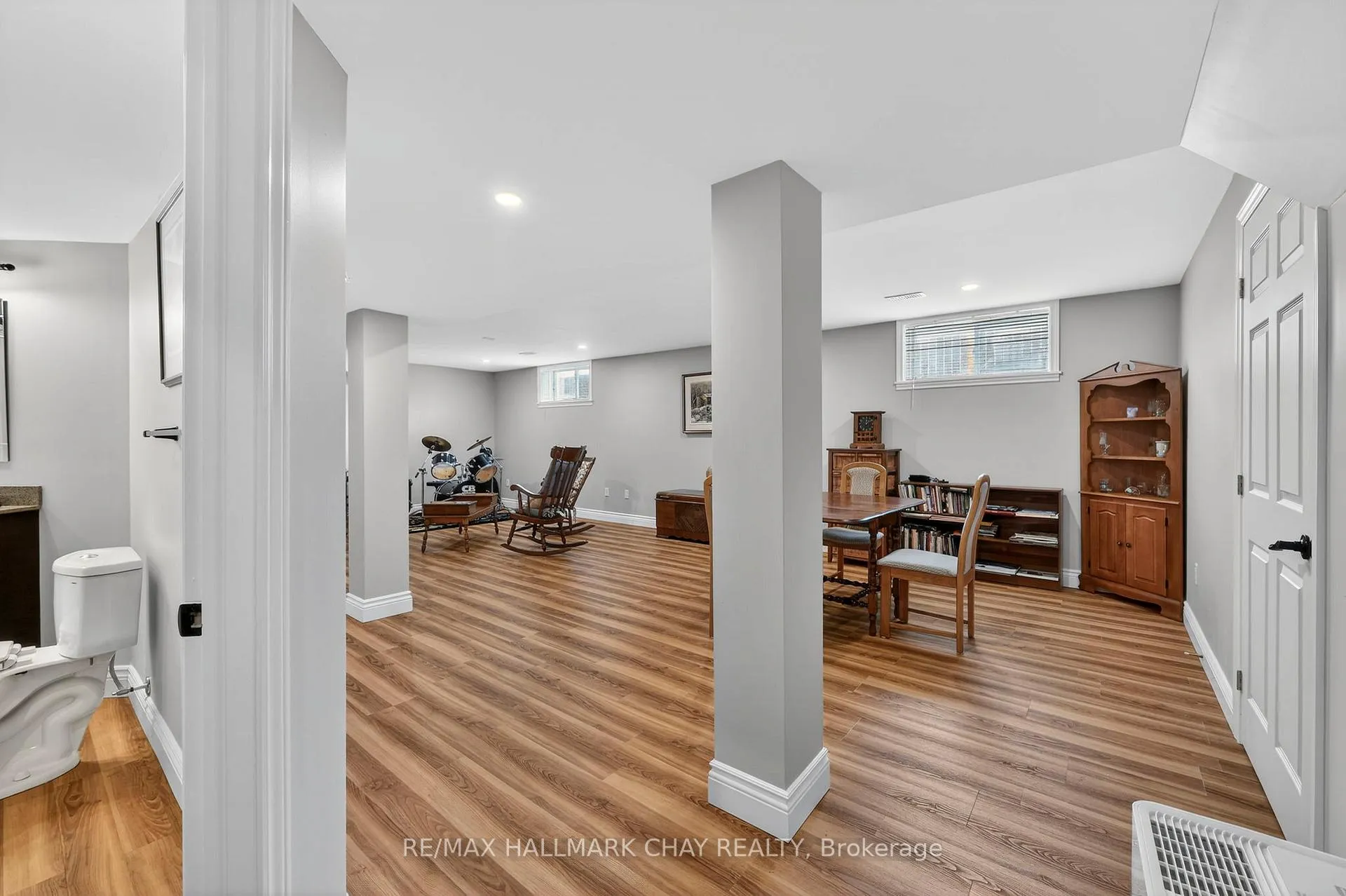 Photo 23 of 16 Sheppard Drive, Tay, Victoria Harbour — HOMEH