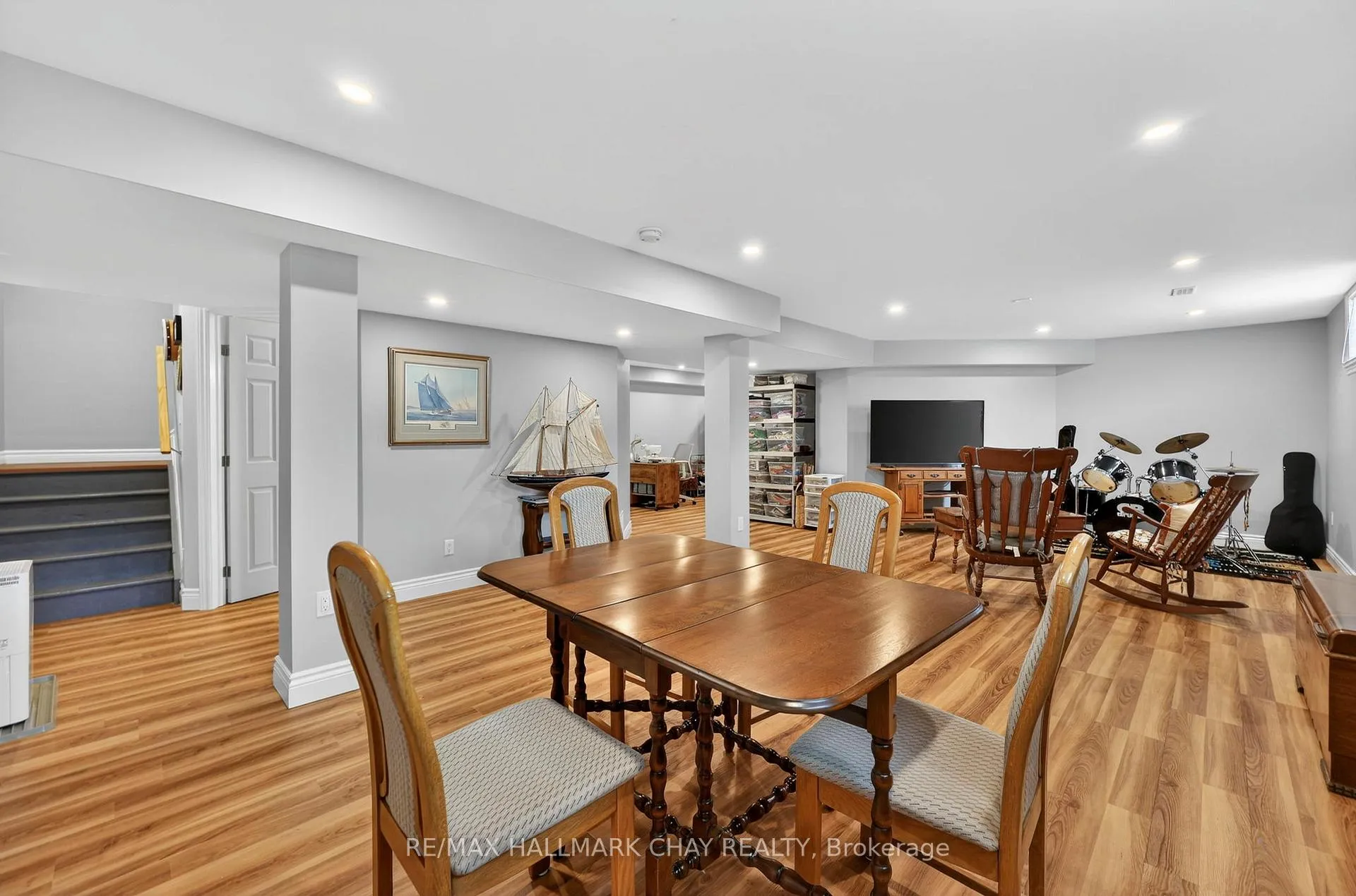Photo 24 of 16 Sheppard Drive, Tay, Victoria Harbour — HOMEH