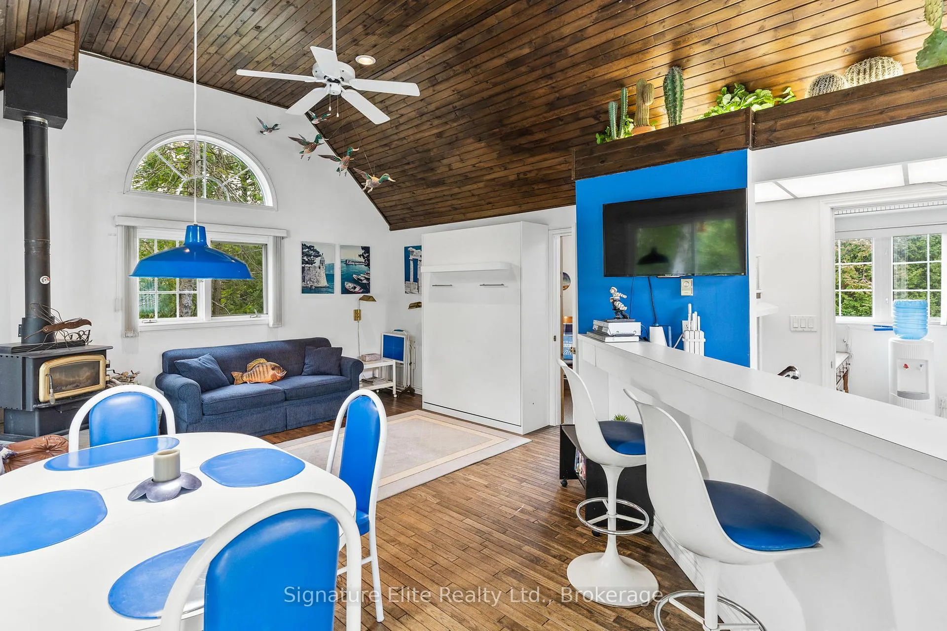 Photo 4 of 41 Duncombe Drive, Kawartha Lakes, Bexley — HOMEH