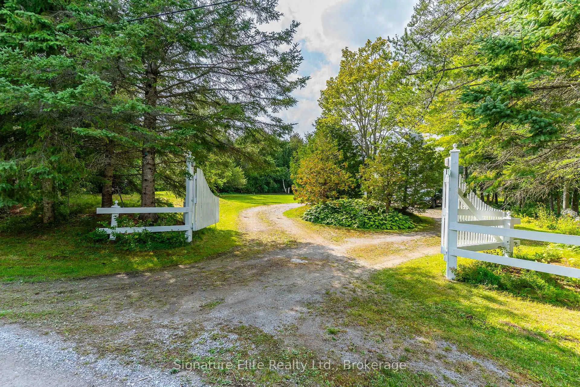 Photo 37 of 41 Duncombe Drive, Kawartha Lakes, Bexley — HOMEH