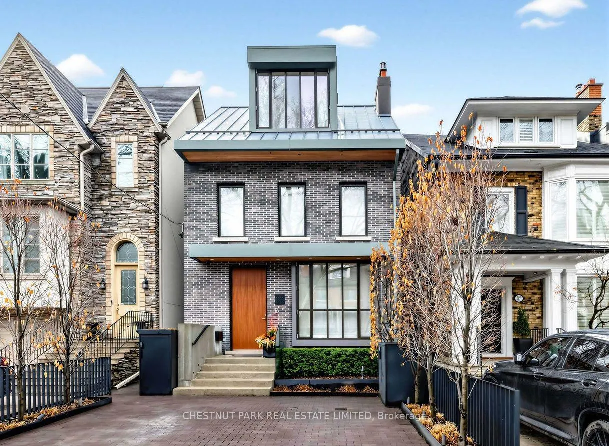 Front of 55 Farnham Avenue