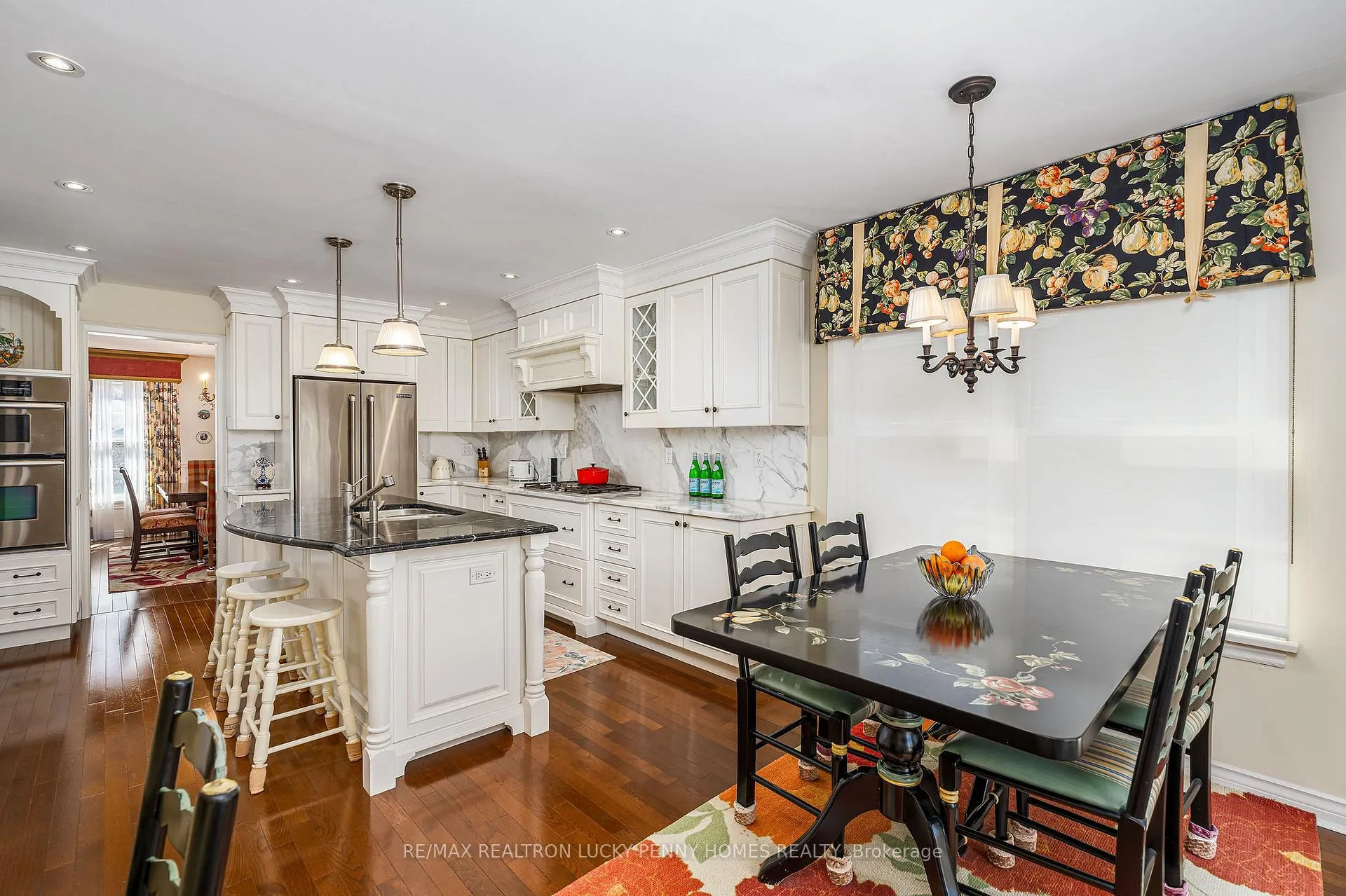 Photo 12 of 8 Goodmills Court, Markham, Unionville — HOMEH
