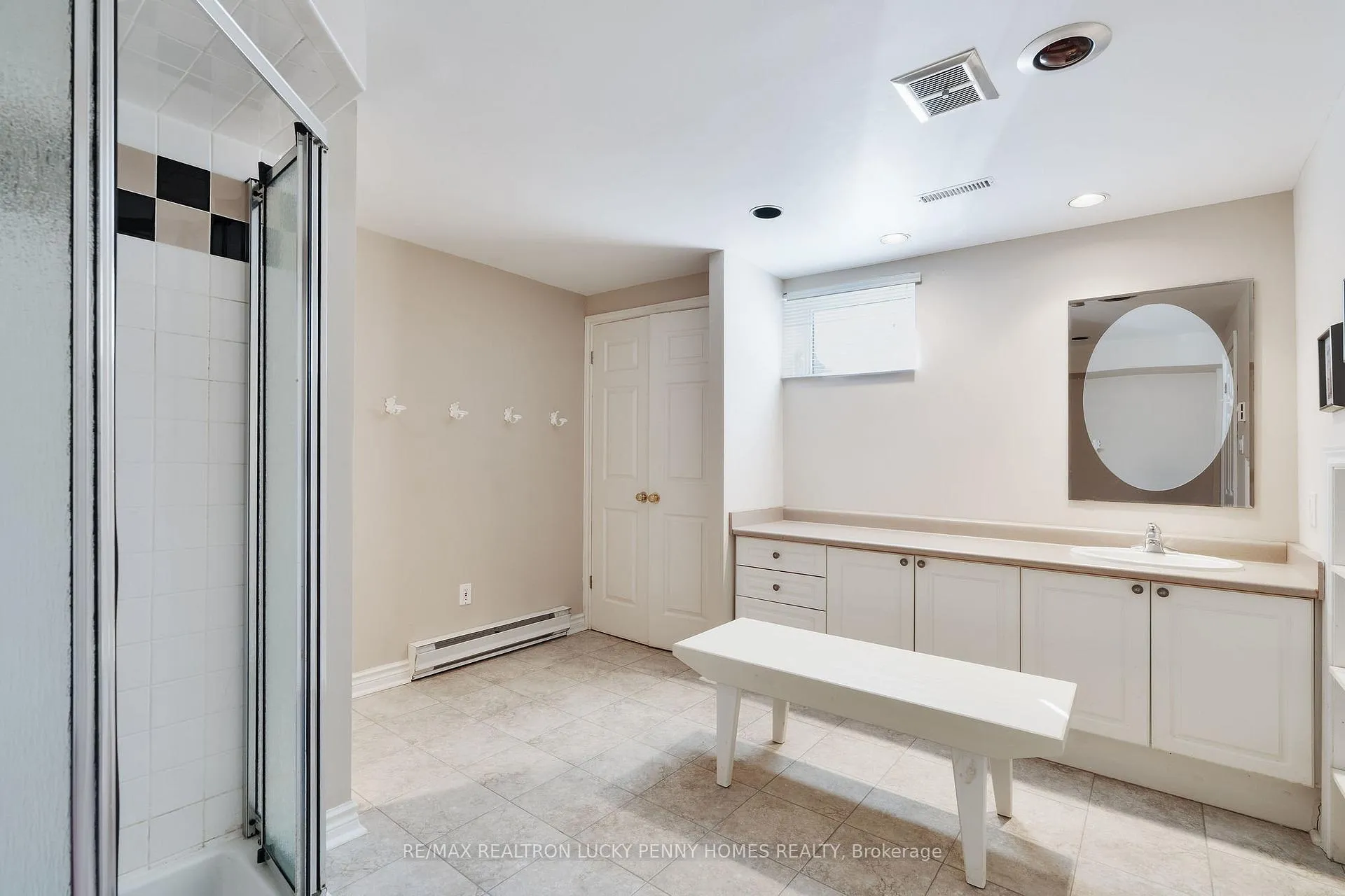 Photo 39 of 8 Goodmills Court, Markham, Unionville — HOMEH