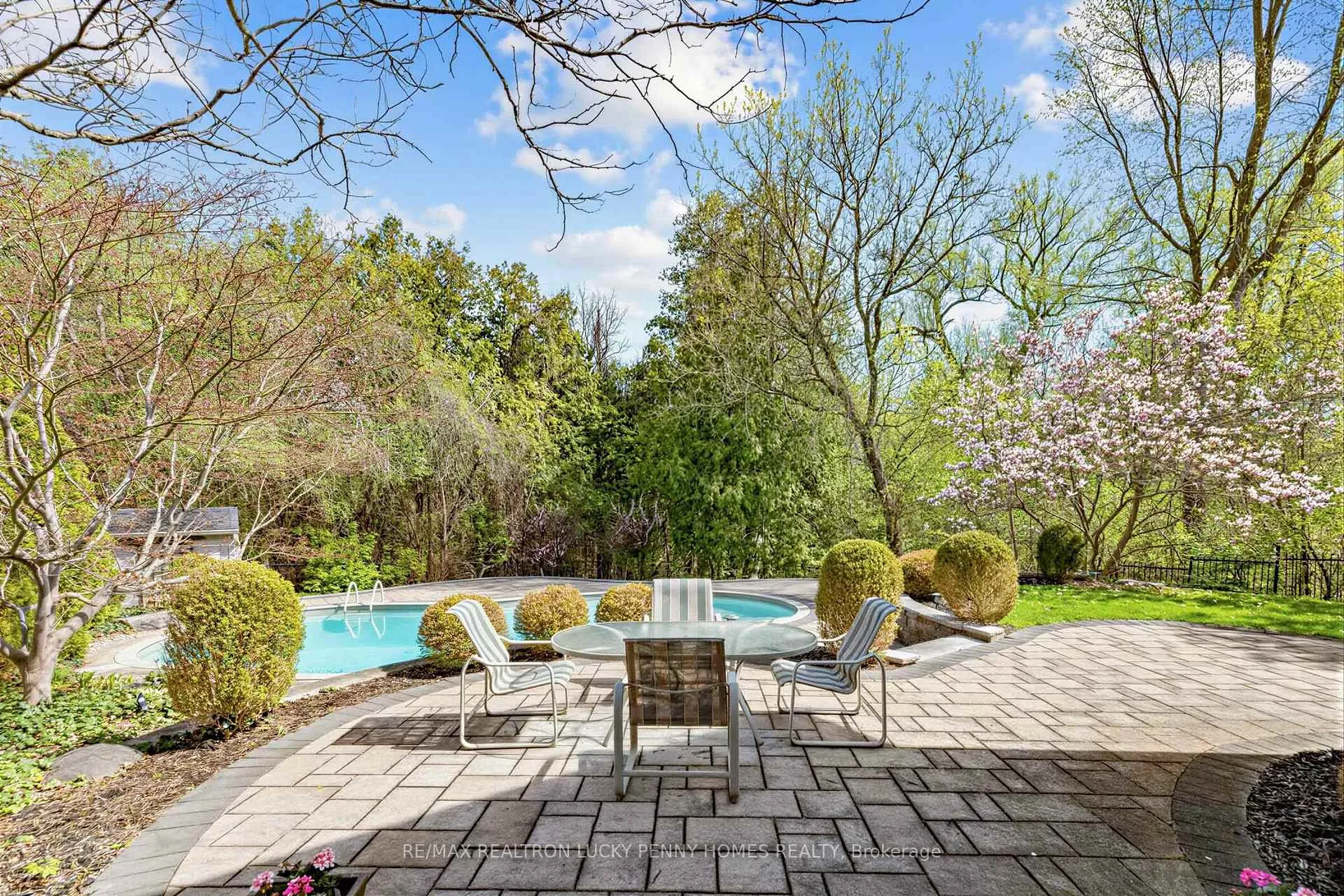 Photo 46 of 8 Goodmills Court, Markham, Unionville — HOMEH