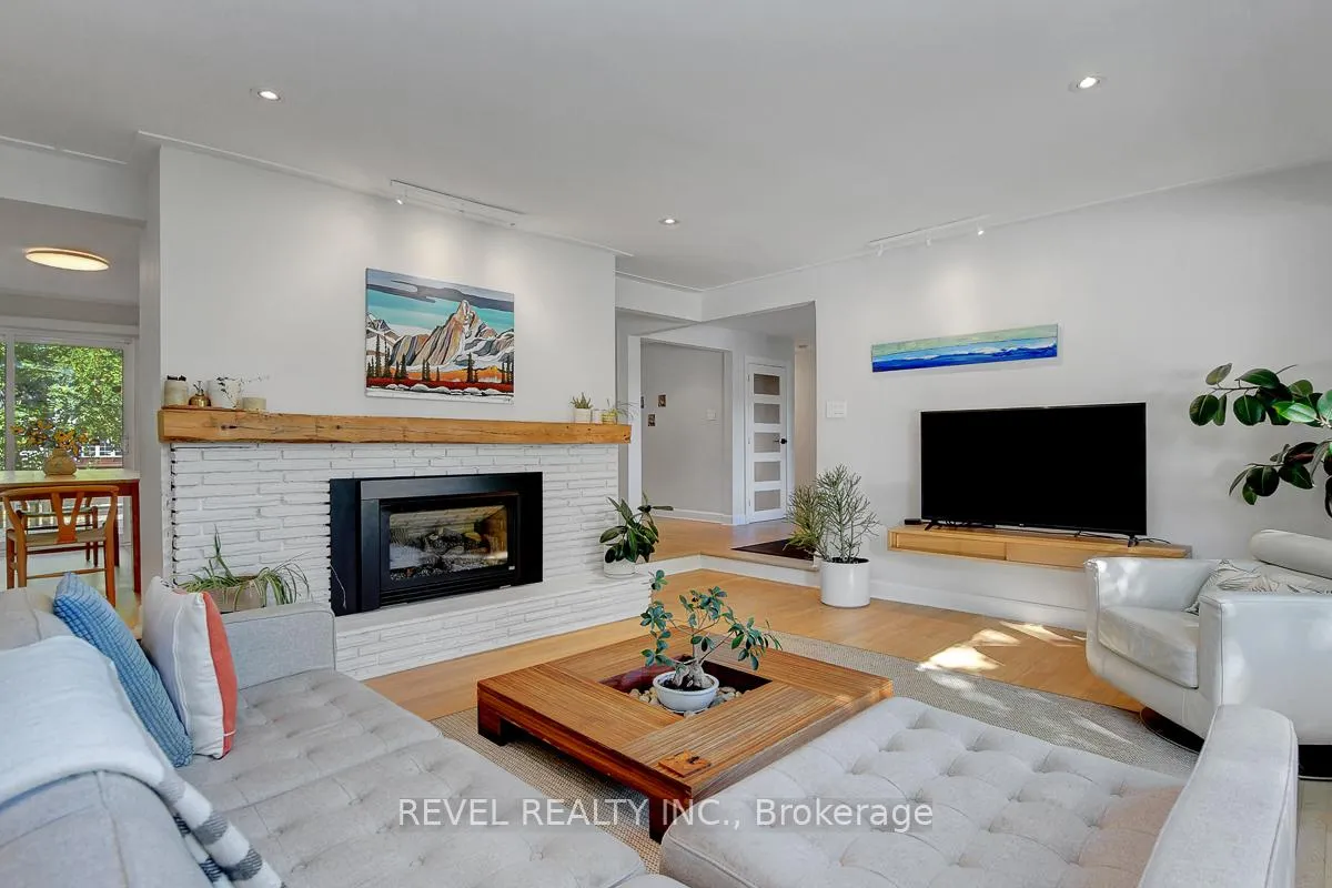 Photo 8 of 353 Mountbatten Avenue, Ottawa, Alta Vista/Faircrest Heights — HOMEH