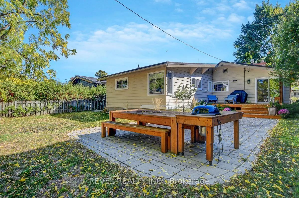 Photo 32 of 353 Mountbatten Avenue, Ottawa, Alta Vista/Faircrest Heights — HOMEH