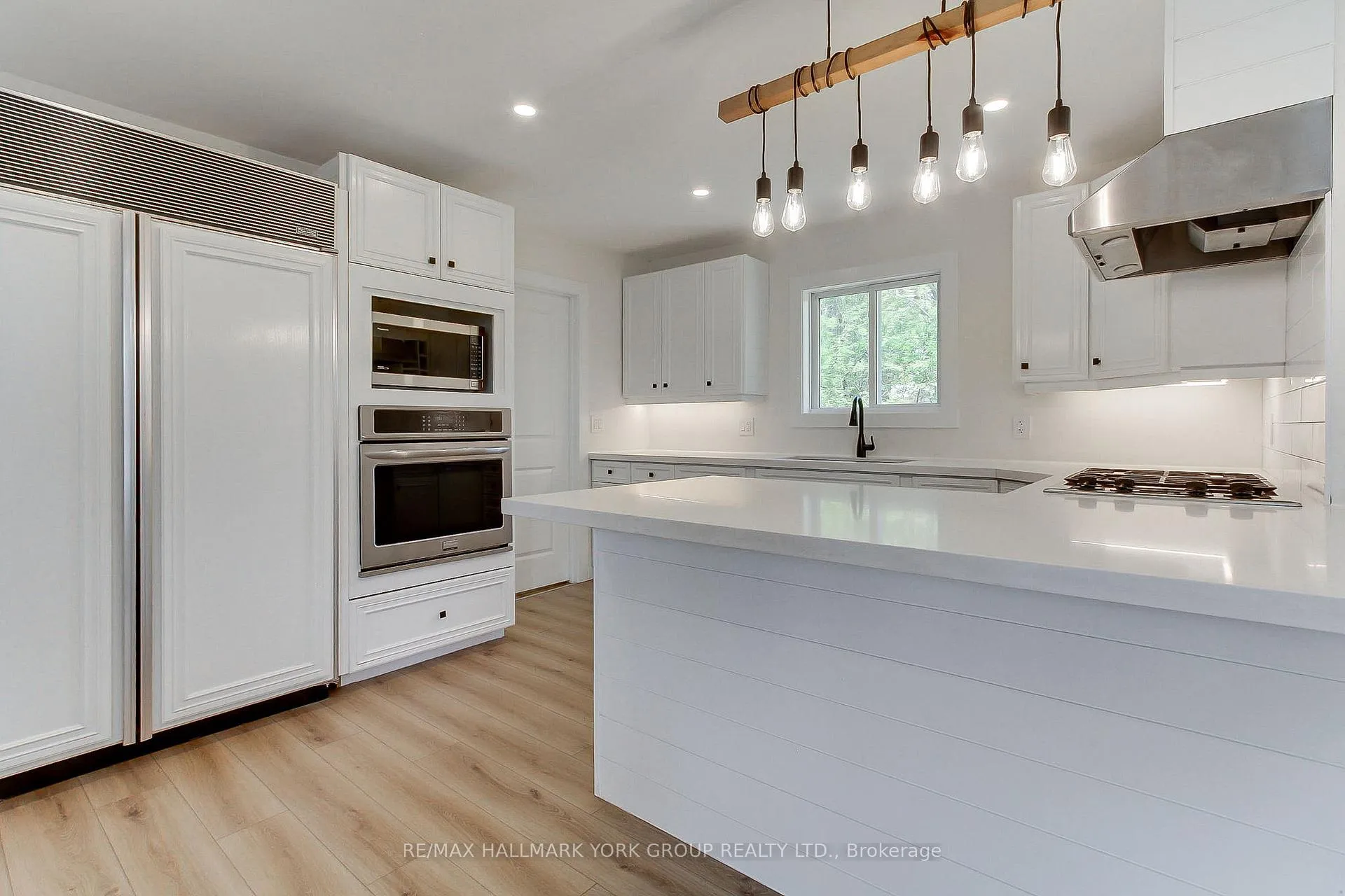 Photo 8 of 32 Larch Lane, Georgina, Virginia — HOMEH