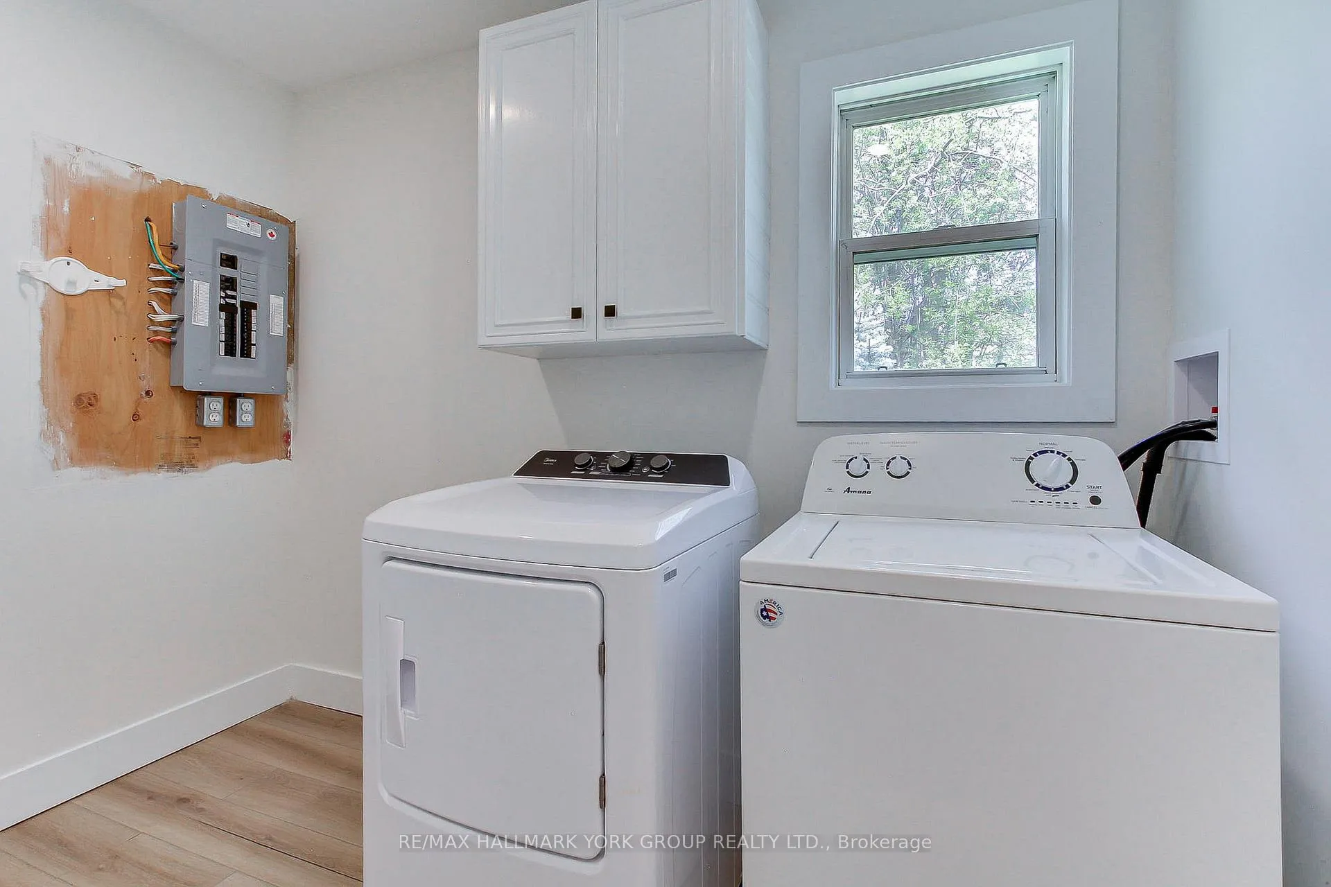 Photo 31 of 32 Larch Lane, Georgina, Virginia — HOMEH
