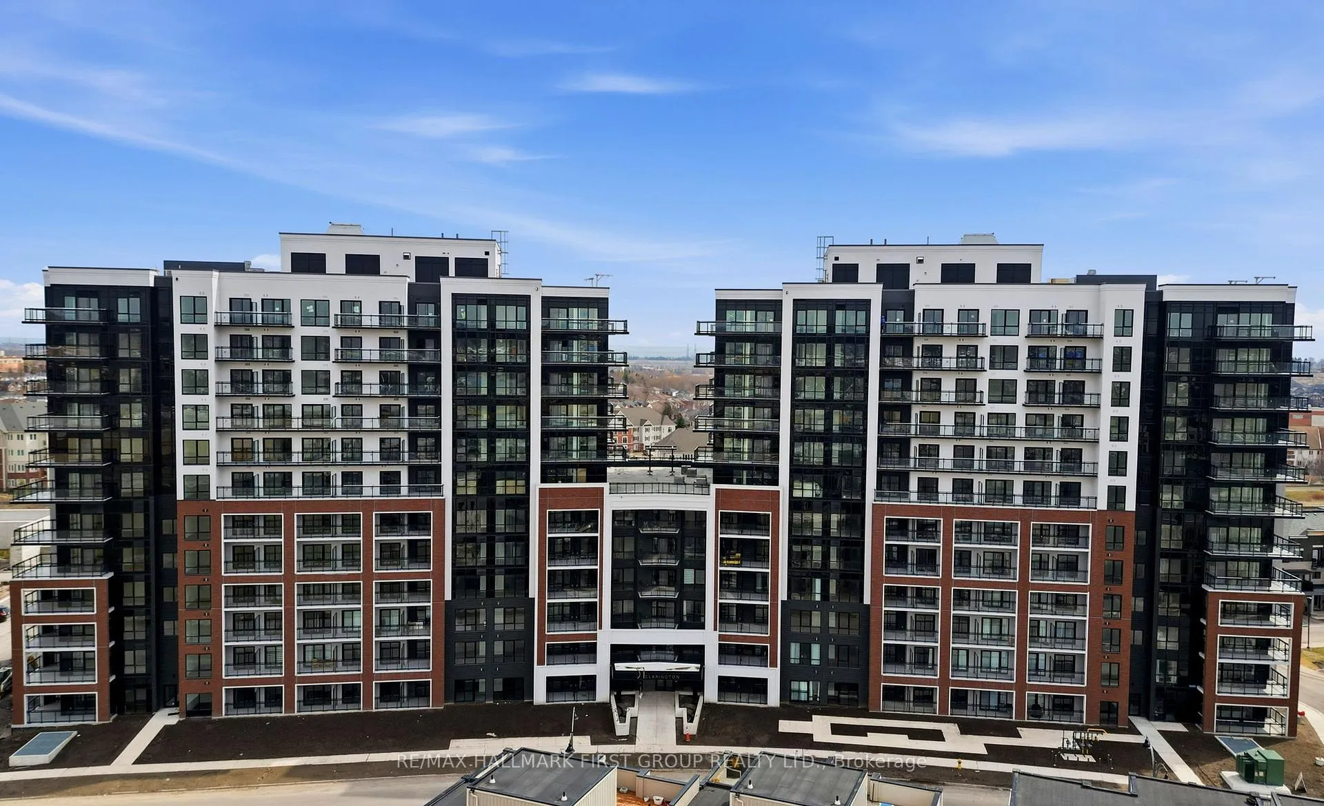 Front of Unit 715, 51 Clarington Street