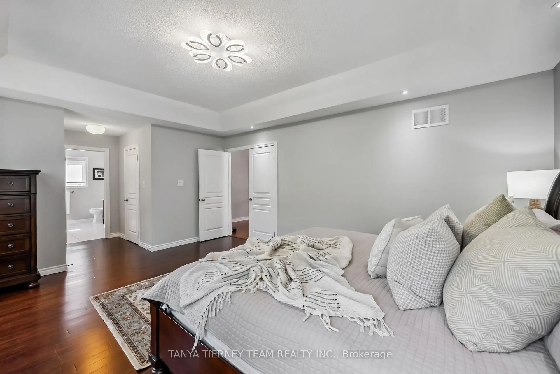 Photo 24 of 165 Rivers Edge Place, Whitby, Taunton North — HOMEH