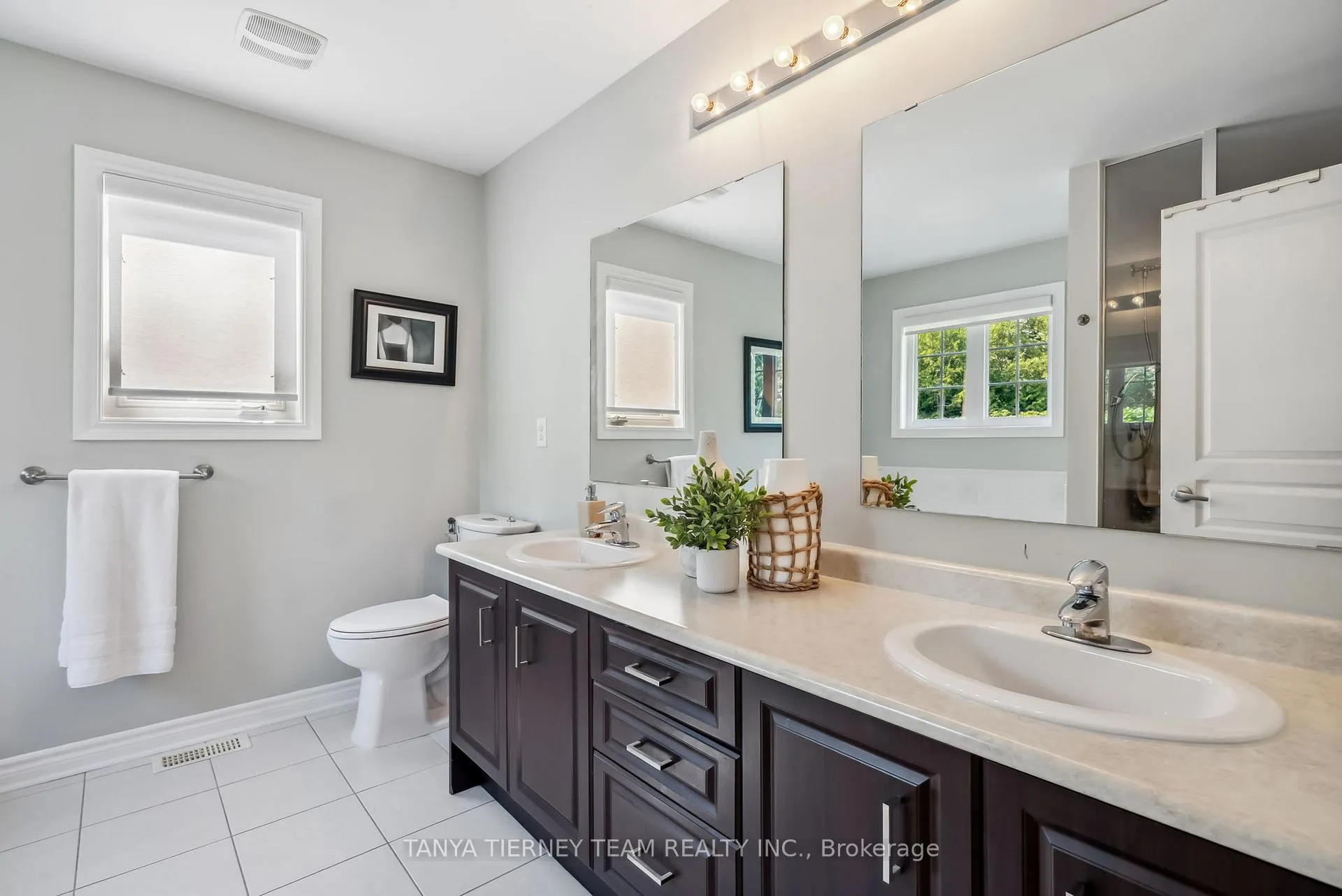 Photo 25 of 165 Rivers Edge Place, Whitby, Taunton North — HOMEH