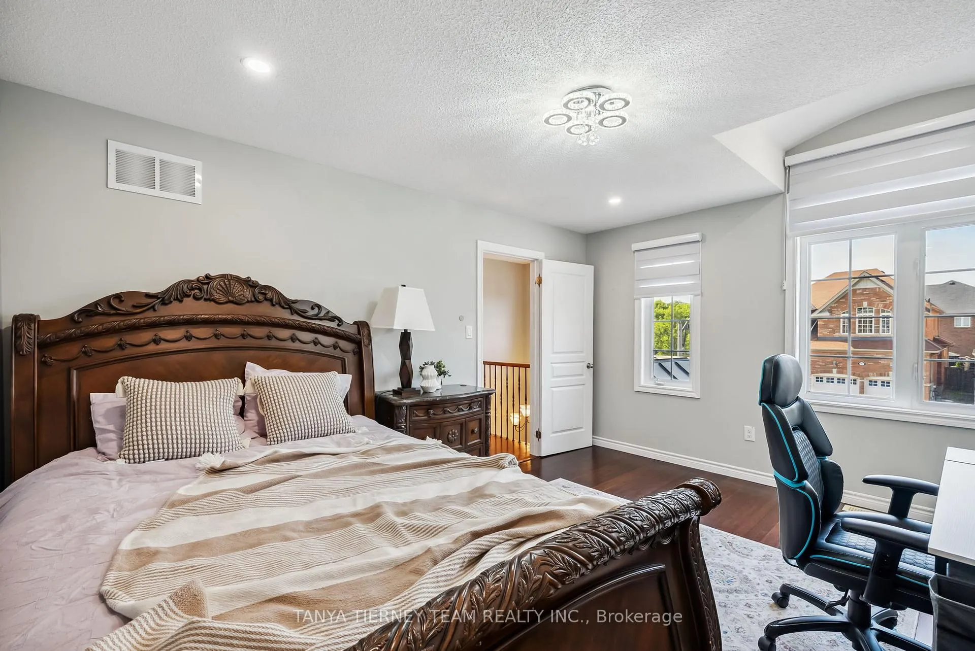 Photo 32 of 165 Rivers Edge Place, Whitby, Taunton North — HOMEH
