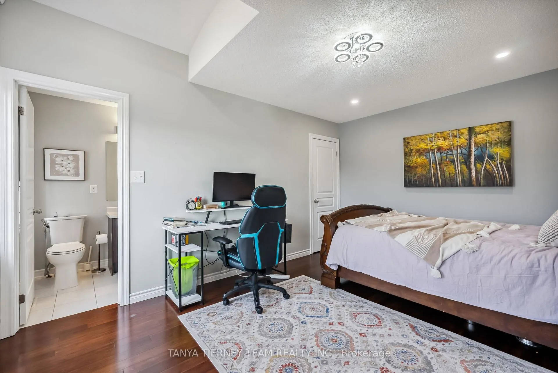 Photo 33 of 165 Rivers Edge Place, Whitby, Taunton North — HOMEH