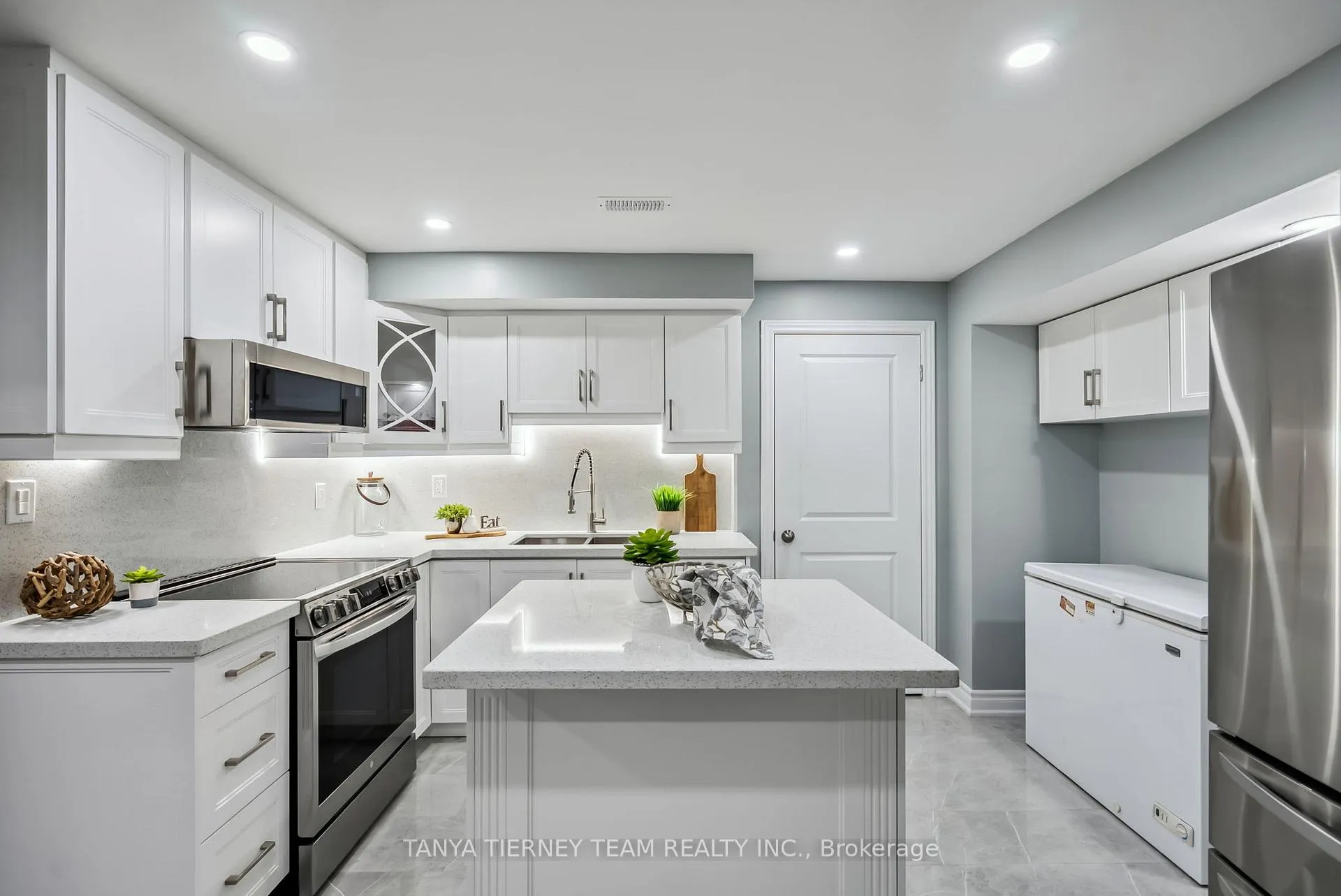 Photo 42 of 165 Rivers Edge Place, Whitby, Taunton North — HOMEH
