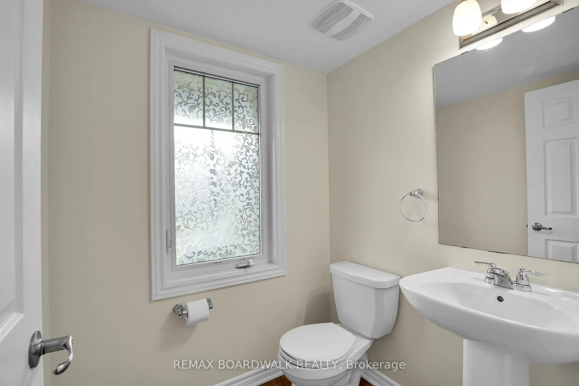 Photo 19 of 340 Sweetclover Way, Ottawa, Avalon West — HOMEH