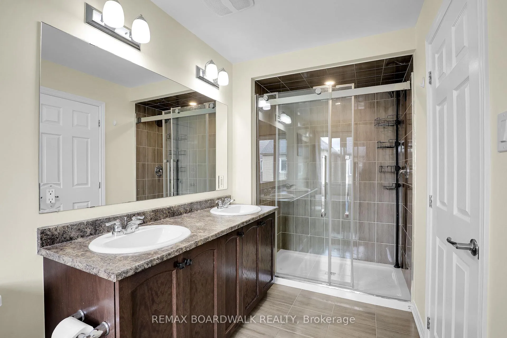 Photo 23 of 340 Sweetclover Way, Ottawa, Avalon West — HOMEH