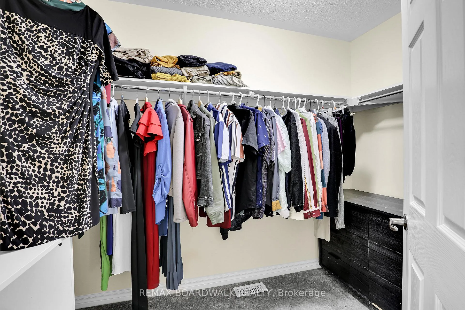 Photo 25 of 340 Sweetclover Way, Ottawa, Avalon West — HOMEH