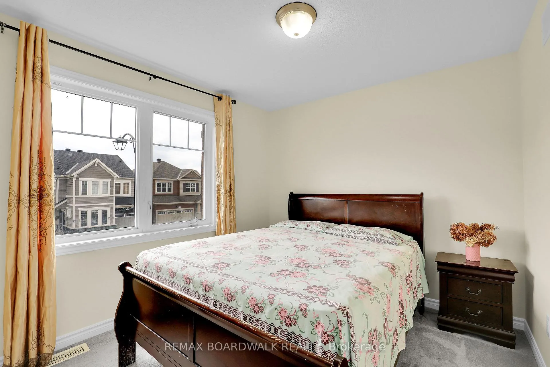 Photo 28 of 340 Sweetclover Way, Ottawa, Avalon West — HOMEH
