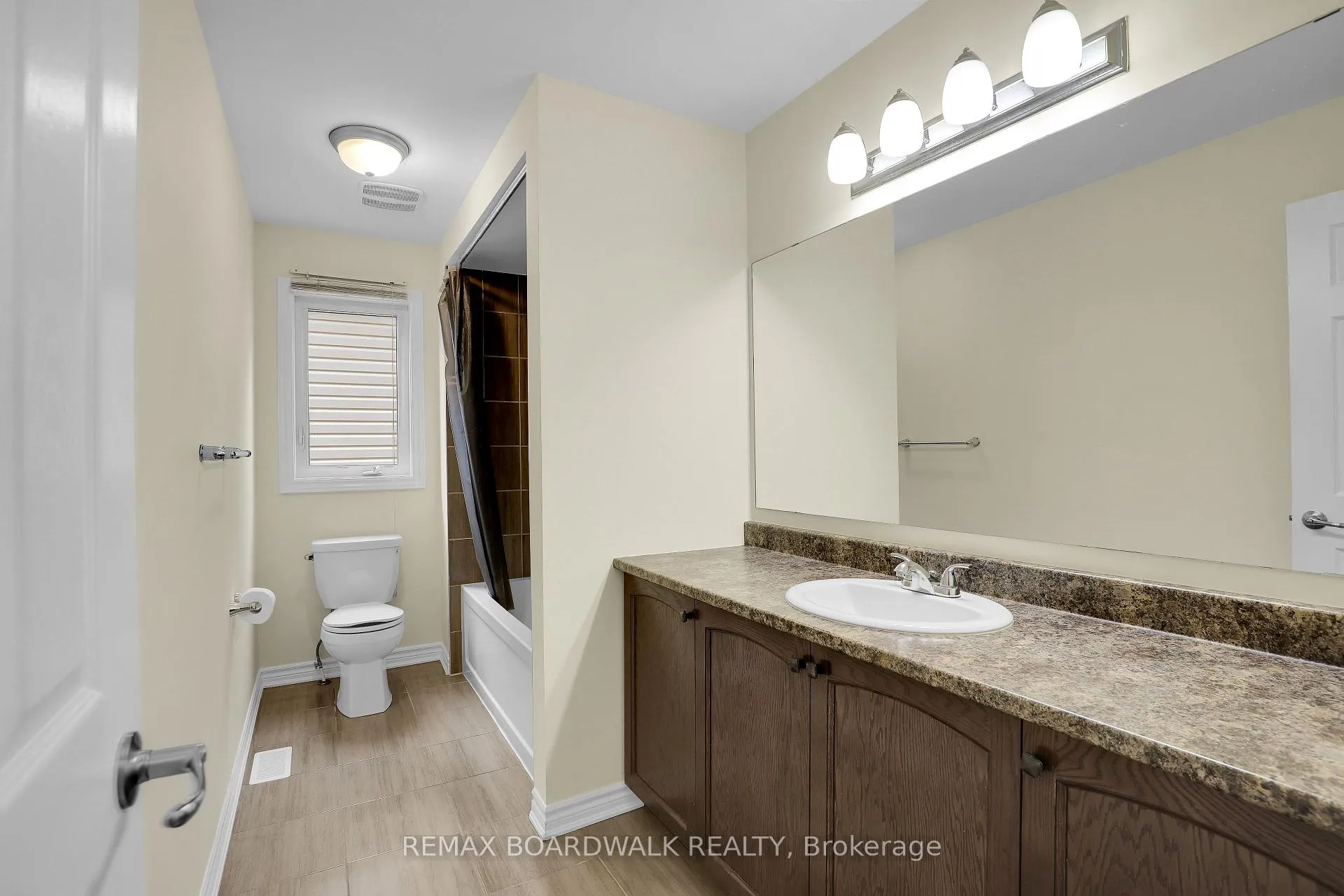 Photo 29 of 340 Sweetclover Way, Ottawa, Avalon West — HOMEH
