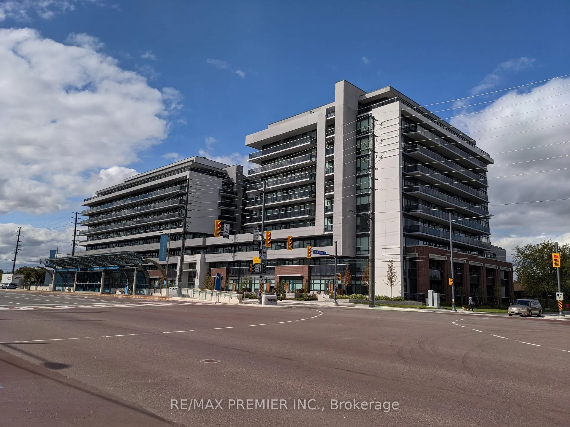 Photo 1 of Unit 801, 4800 Highway 7, Vaughan, East Woodbridge — HOMEH